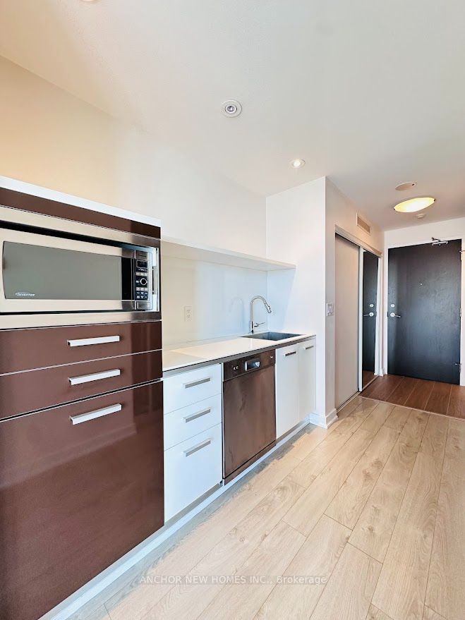 38 Dan Leckie Way 1702 Property Photo 6