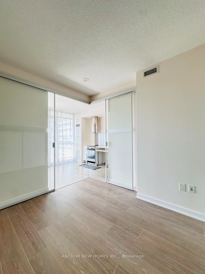 38 Dan Leckie Way 1702 Property Photo 10