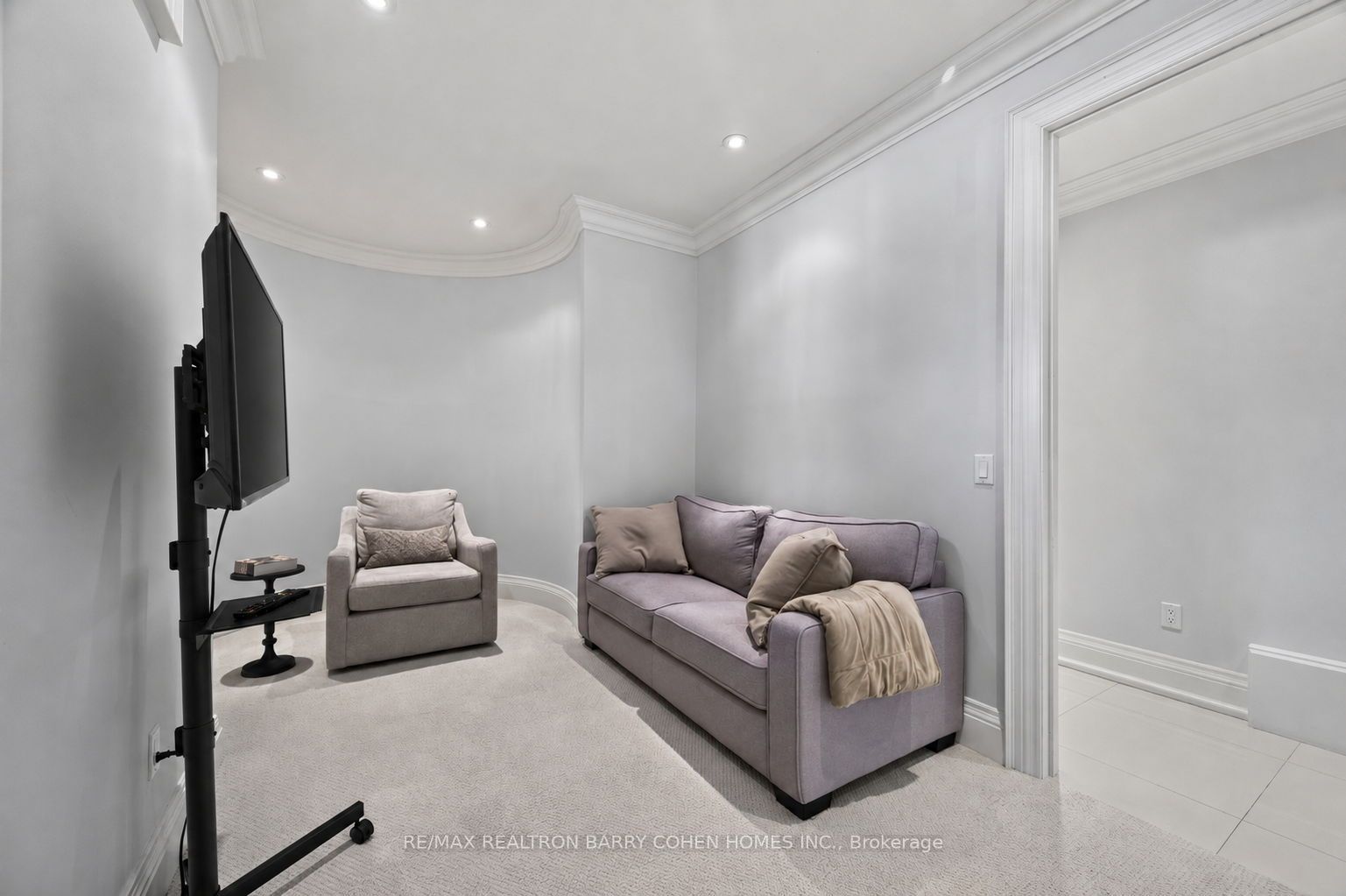 100 Munro Boulevard Property Photo 31