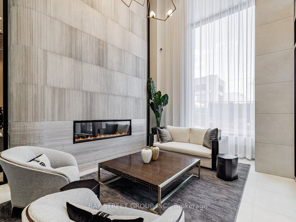 2020 Bathurst Street 1812 Property Photo 14