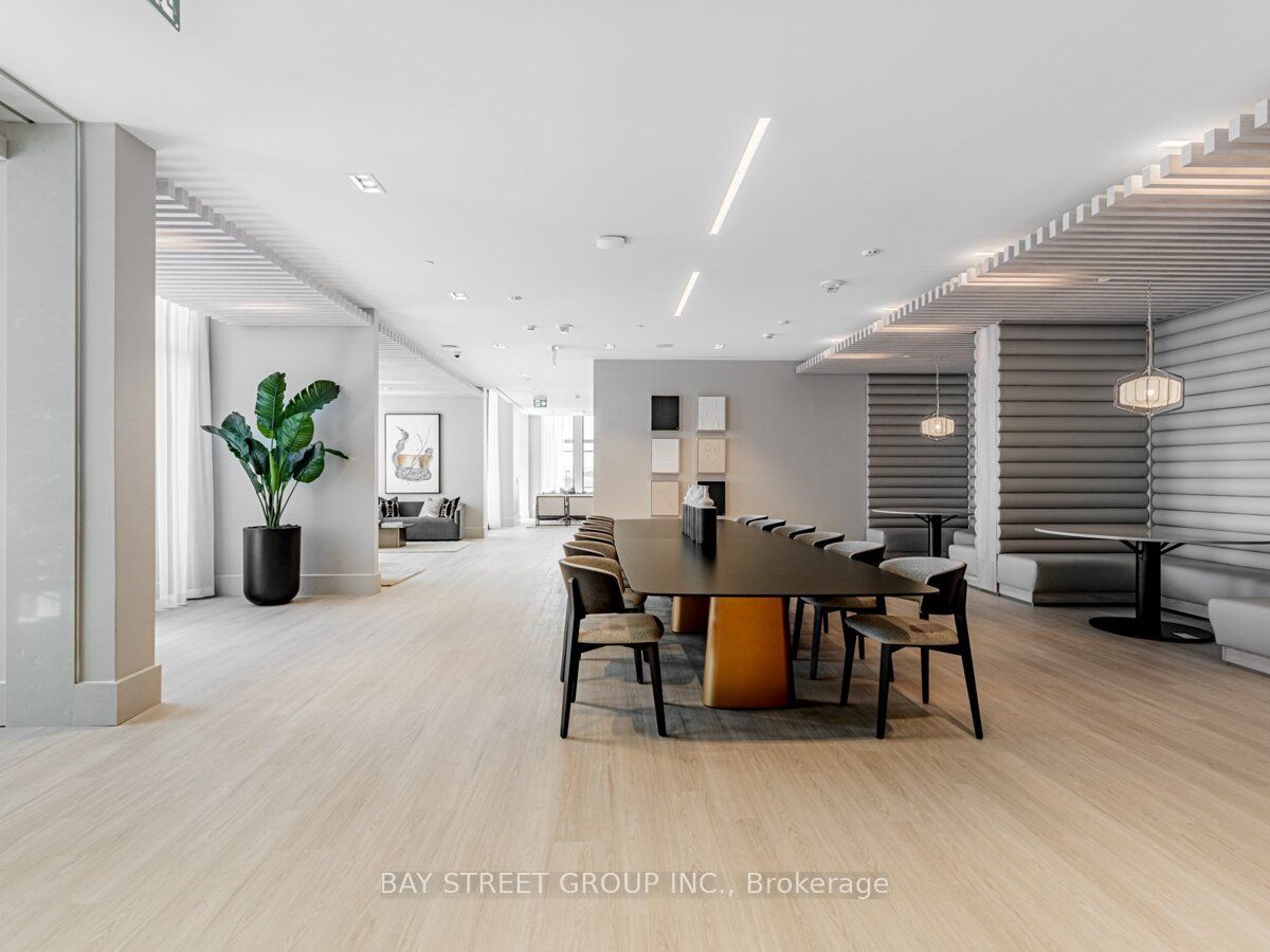2020 Bathurst Street 1812 Property Photo 18