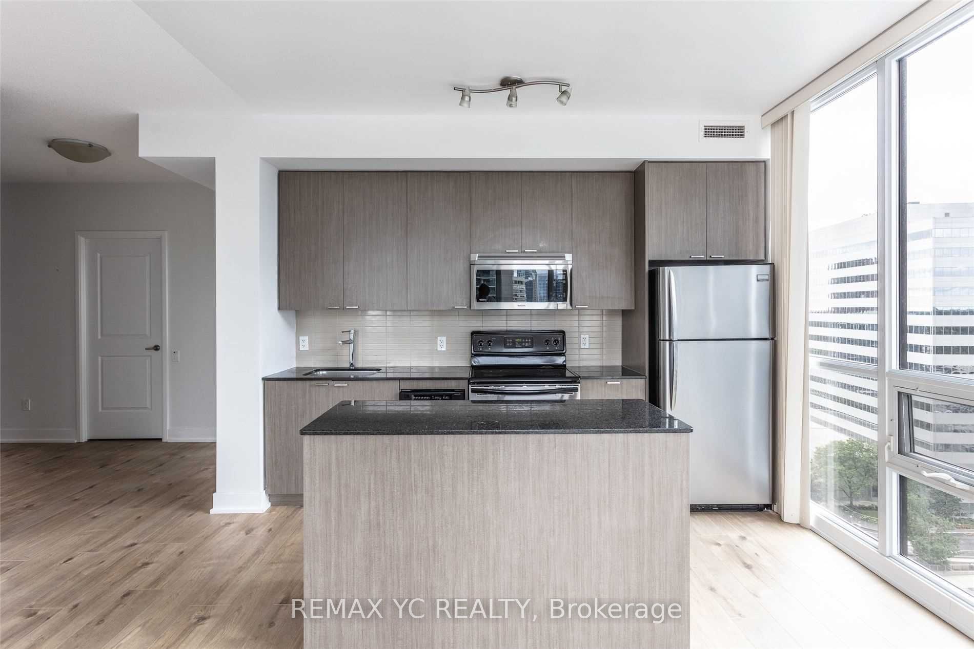 23 Sheppard Avenue E 1803 Property Photo 4
