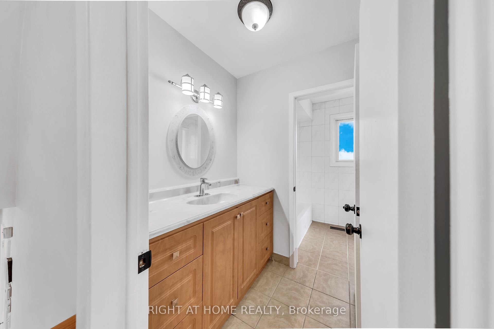 88 Peckham Avenue Property Photo 23