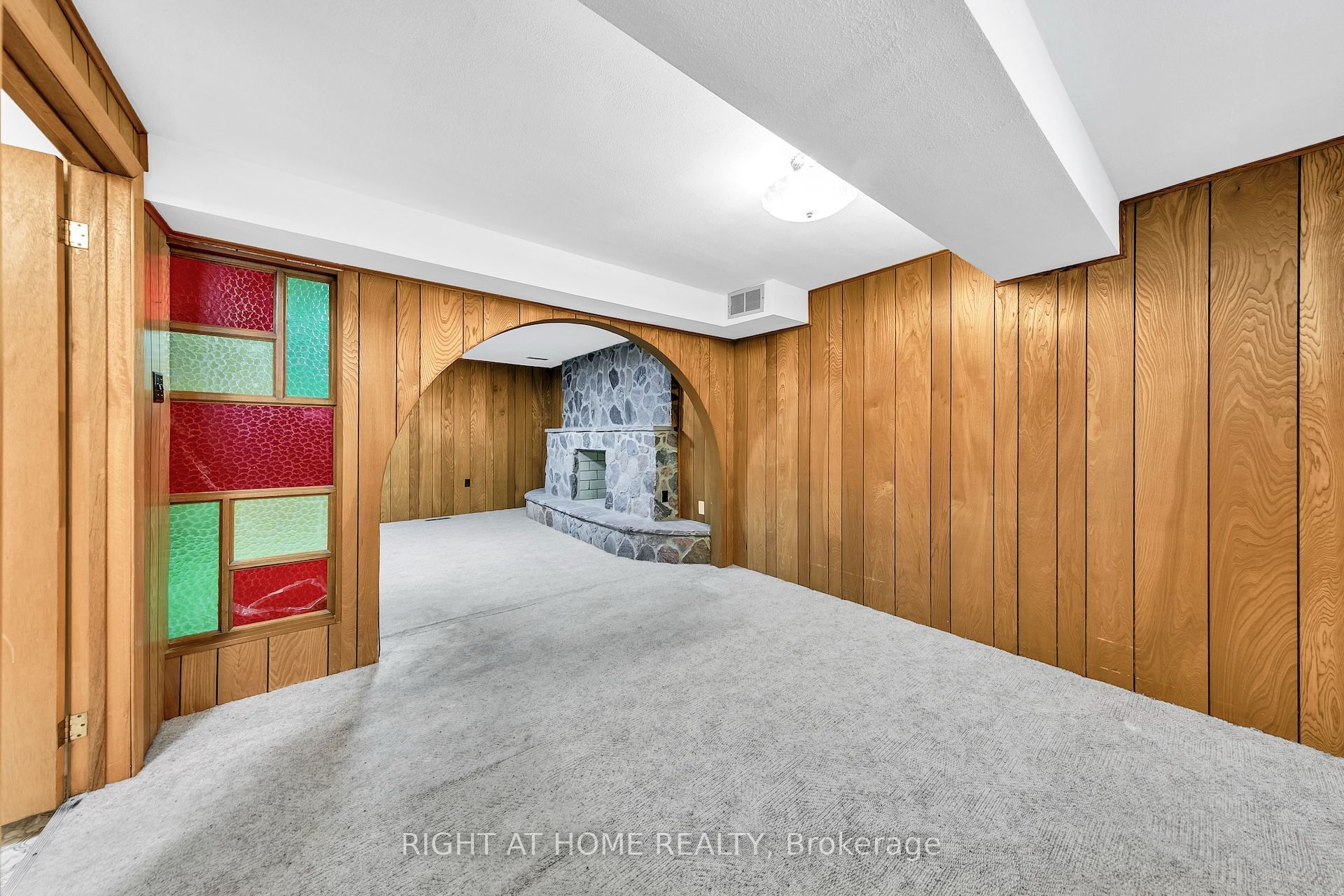 88 Peckham Avenue Property Photo 37
