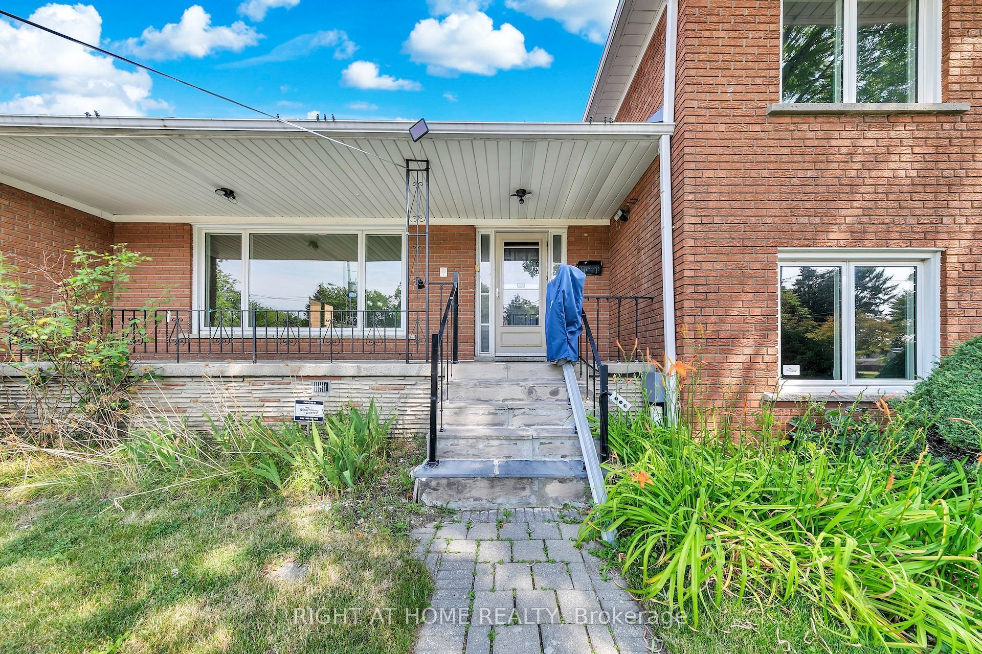 88 Peckham Avenue Property Photo 42
