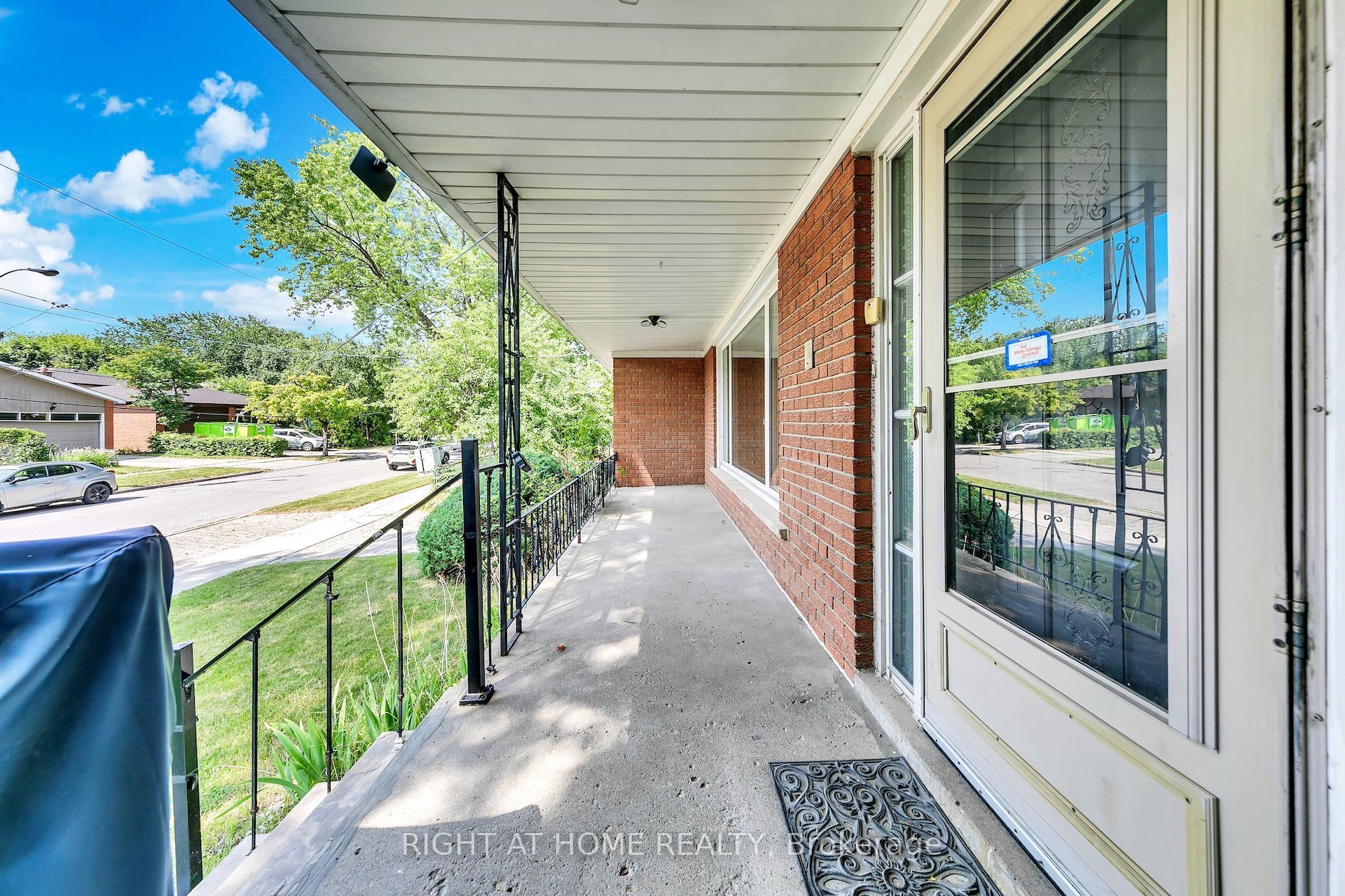 88 Peckham Avenue Property Photo 44