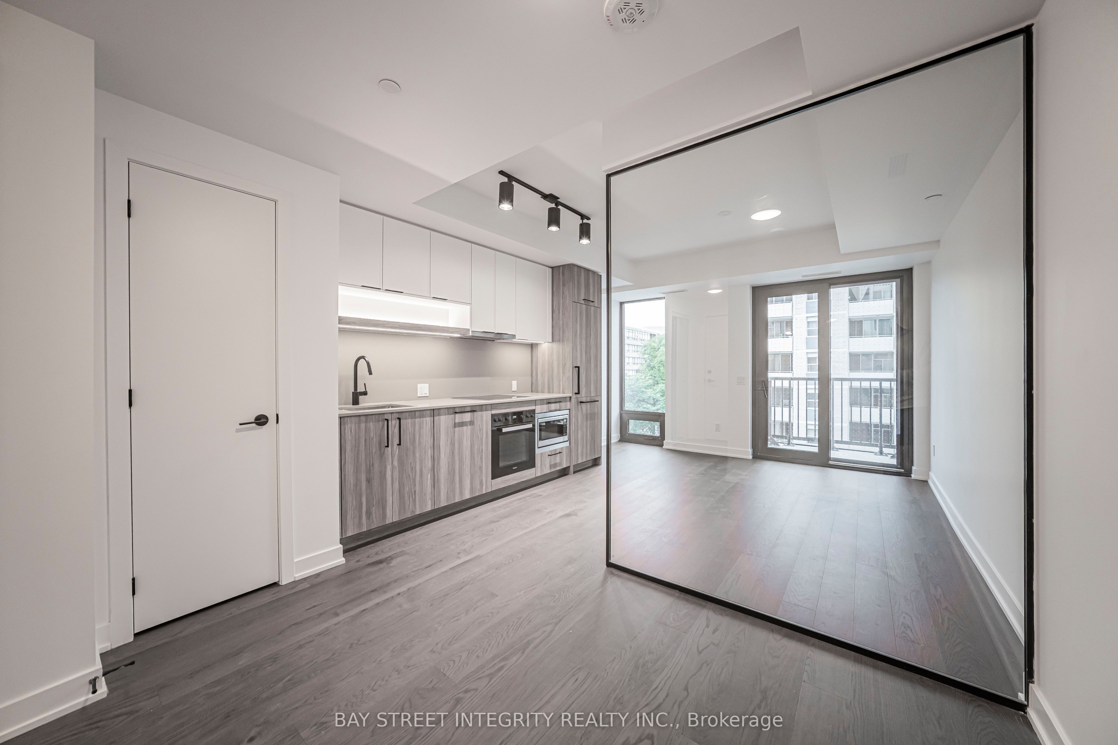 91 Montclair Avenue 511 Property Photo 10