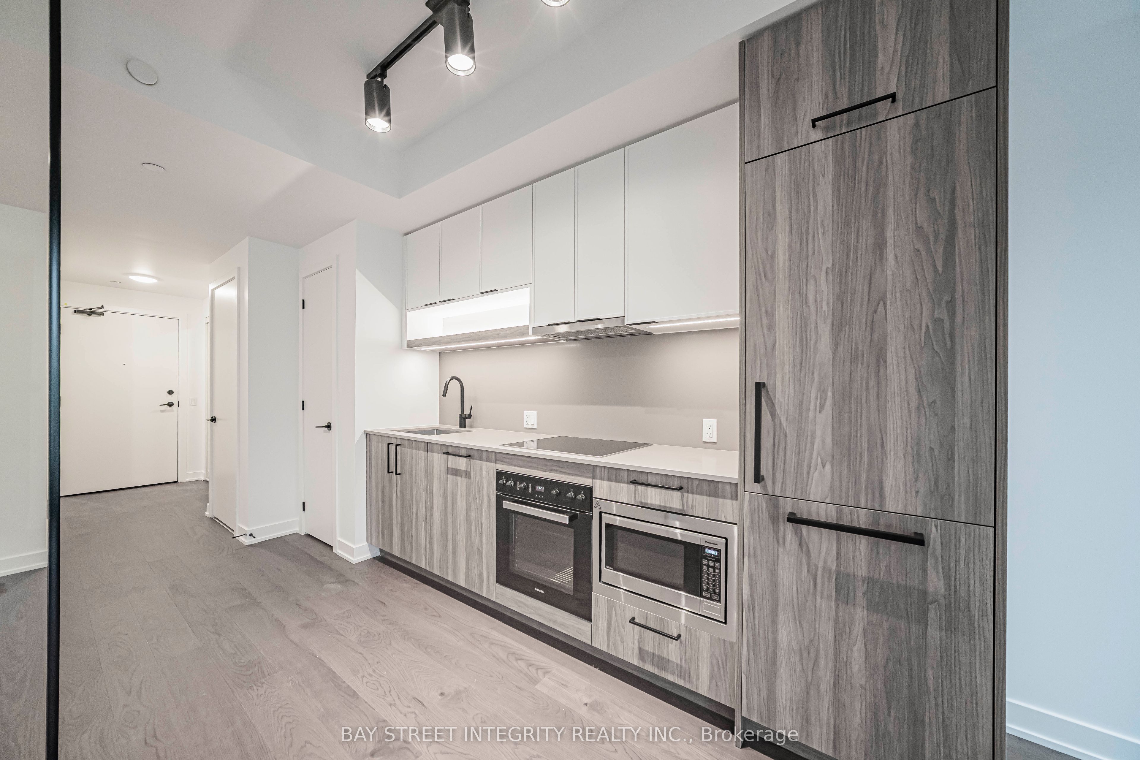 91 Montclair Avenue 511 Property Photo 13