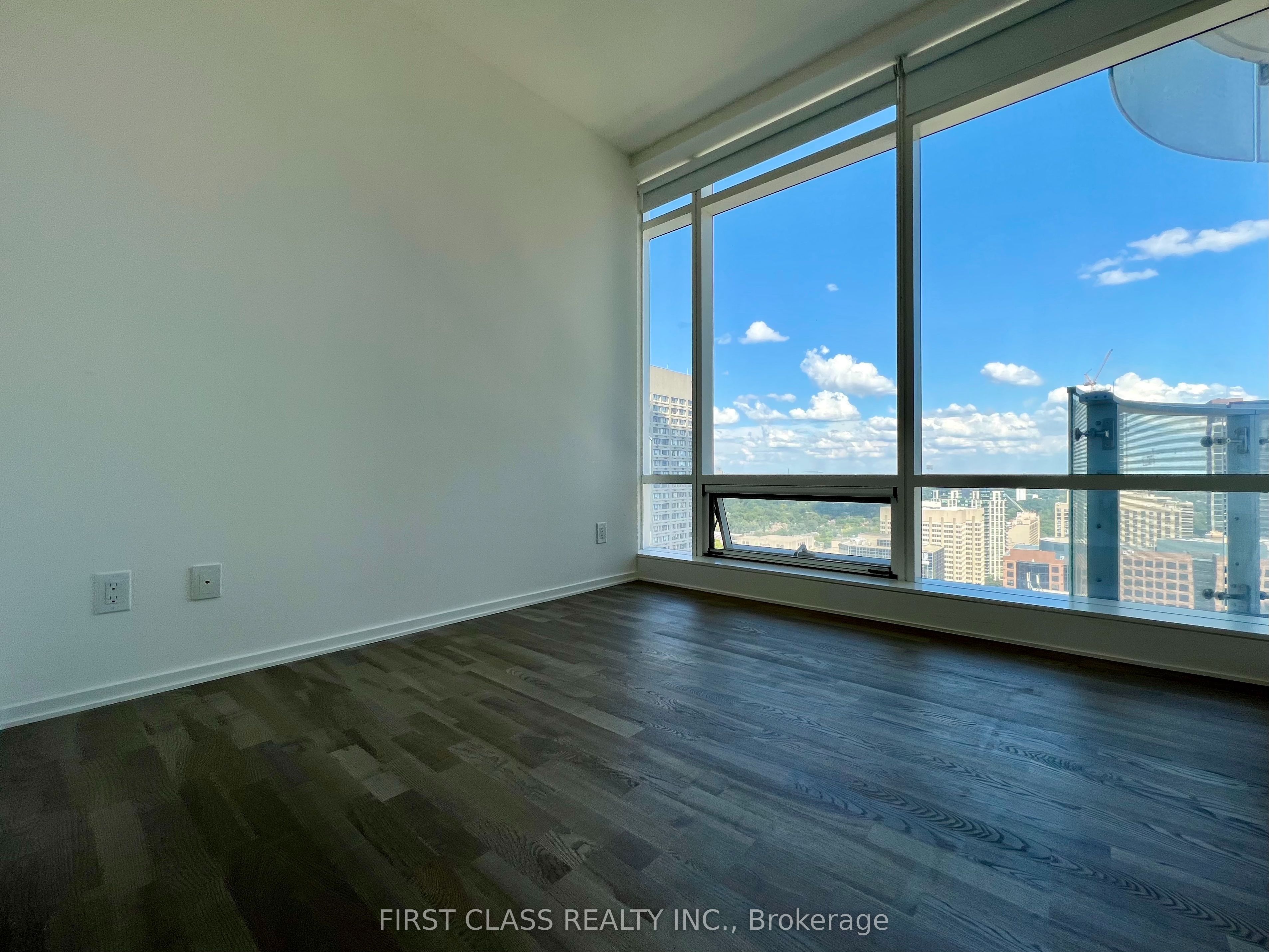 1 Bloor Street E Property Photo 2