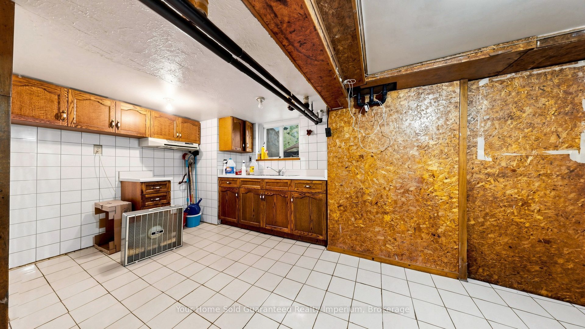 535 Soudan Avenue Property Photo 13