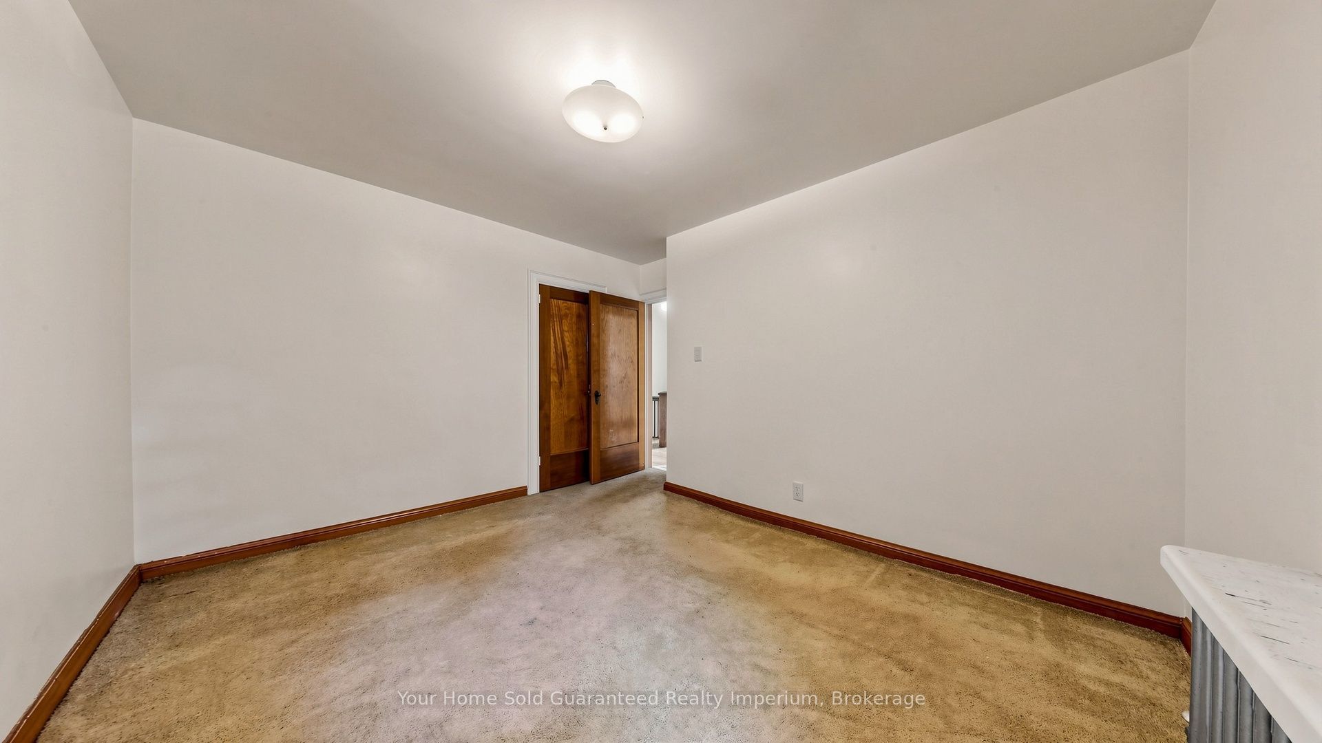 535 Soudan Avenue Property Photo 29