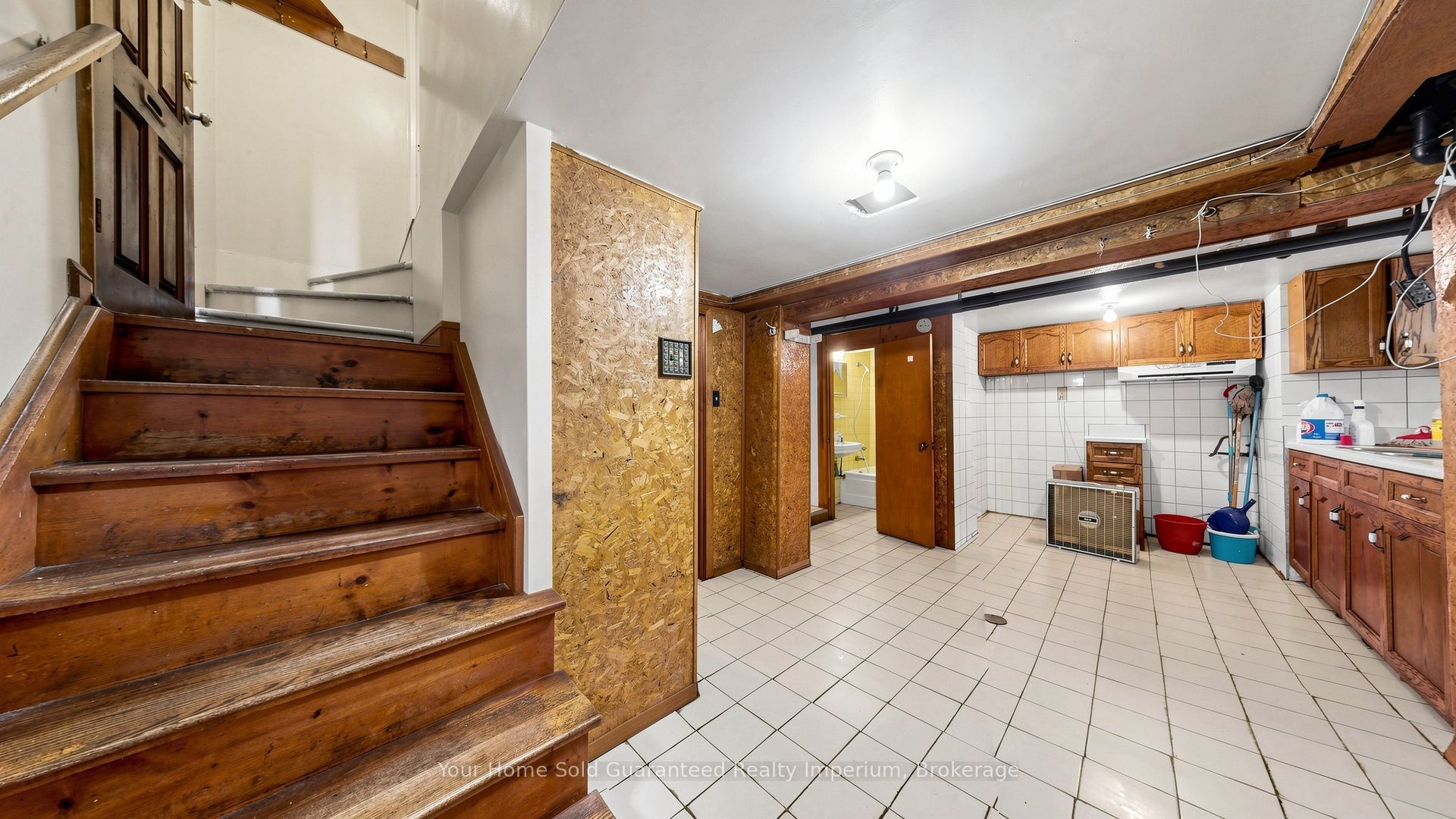 535 Soudan Avenue Property Photo 31