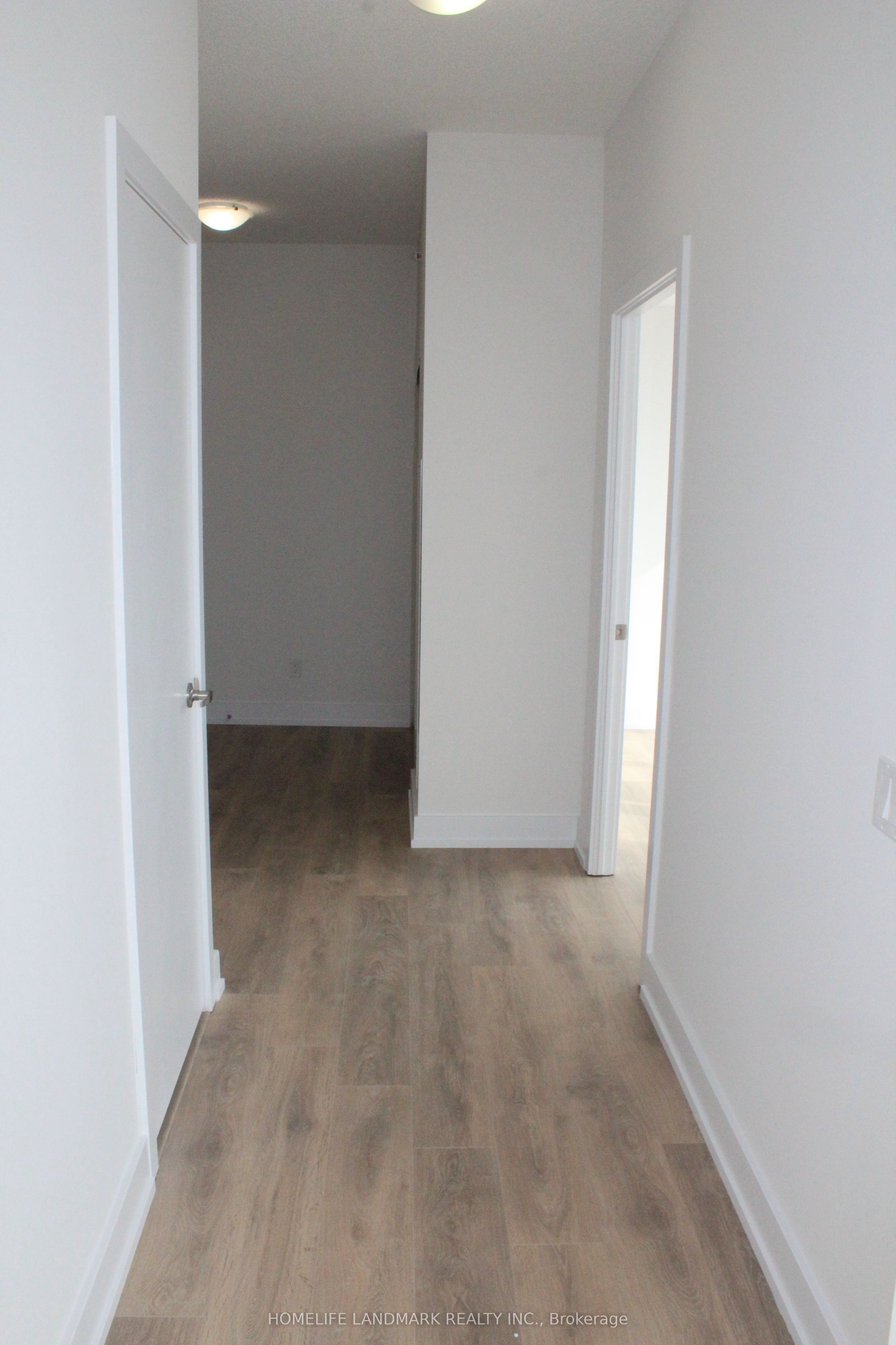 128 Fairview Mall Drive 502 Property Photo 6