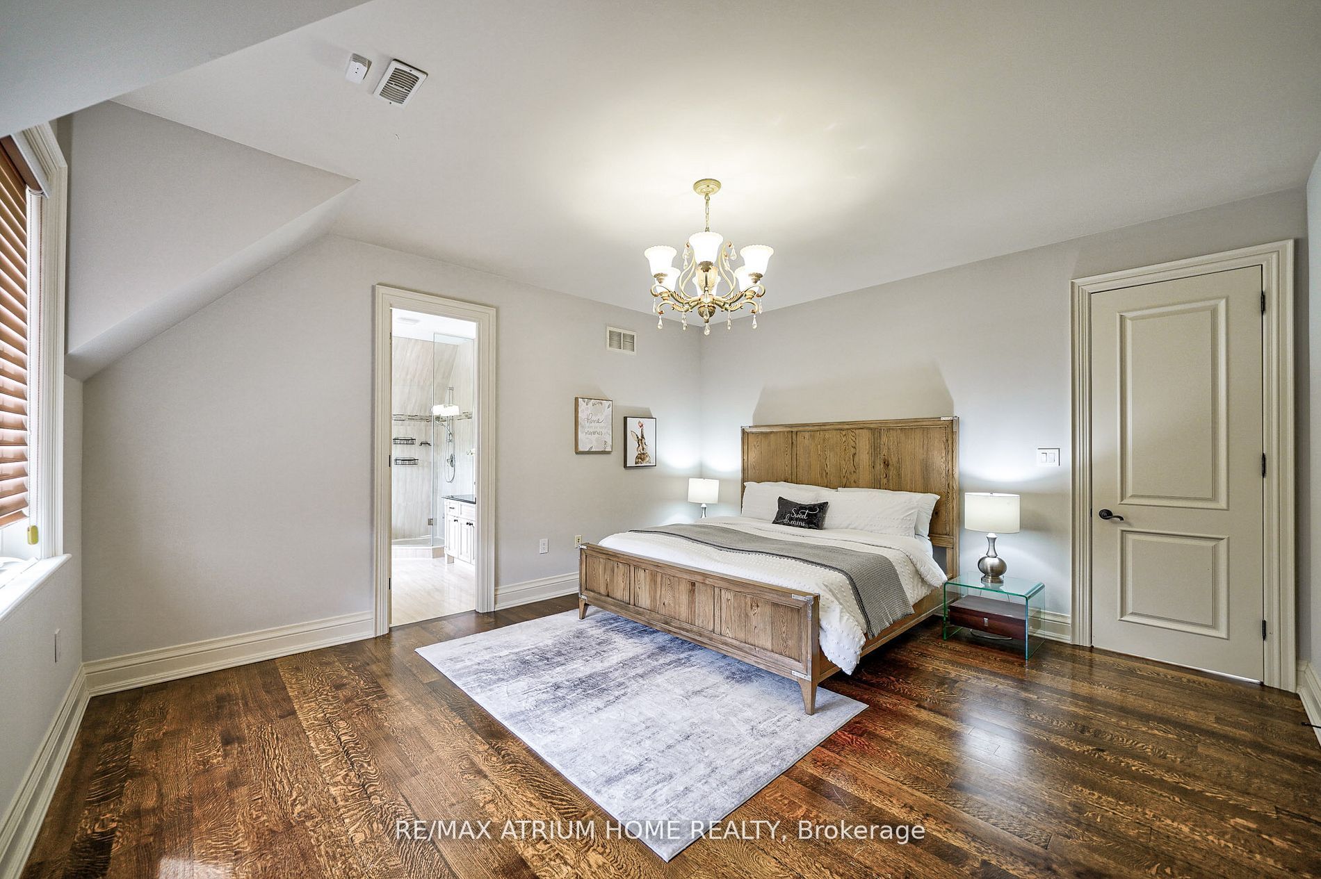 18 Heathcote Avenue Property Photo 26