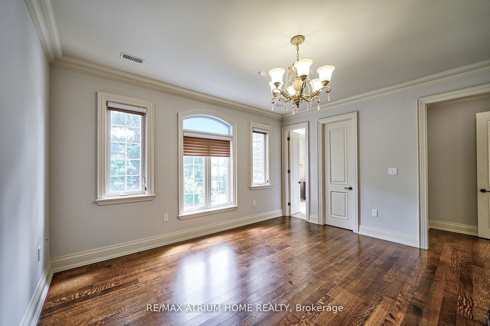 18 Heathcote Avenue Property Photo 31