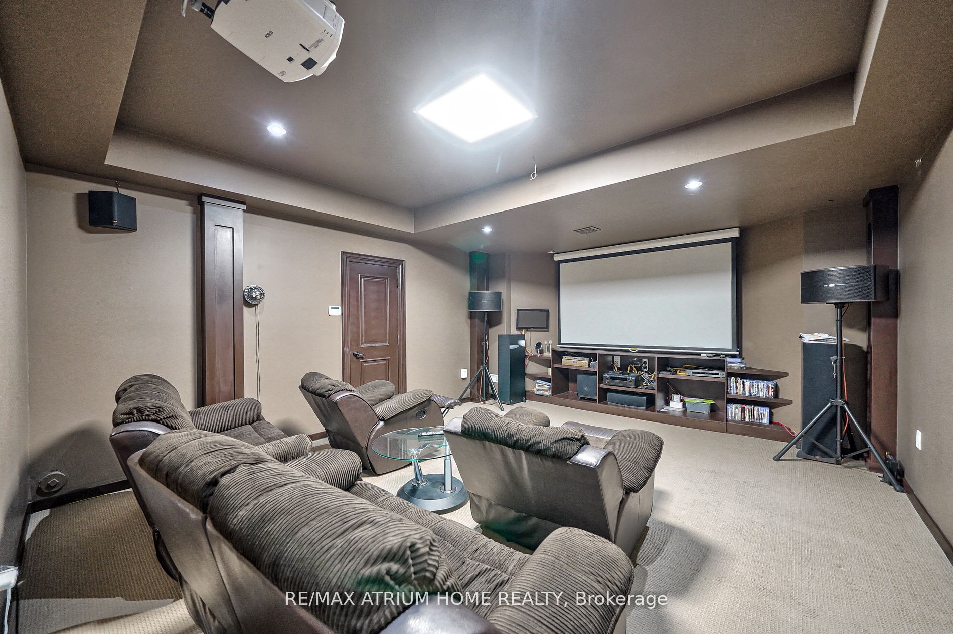 18 Heathcote Avenue Property Photo 35