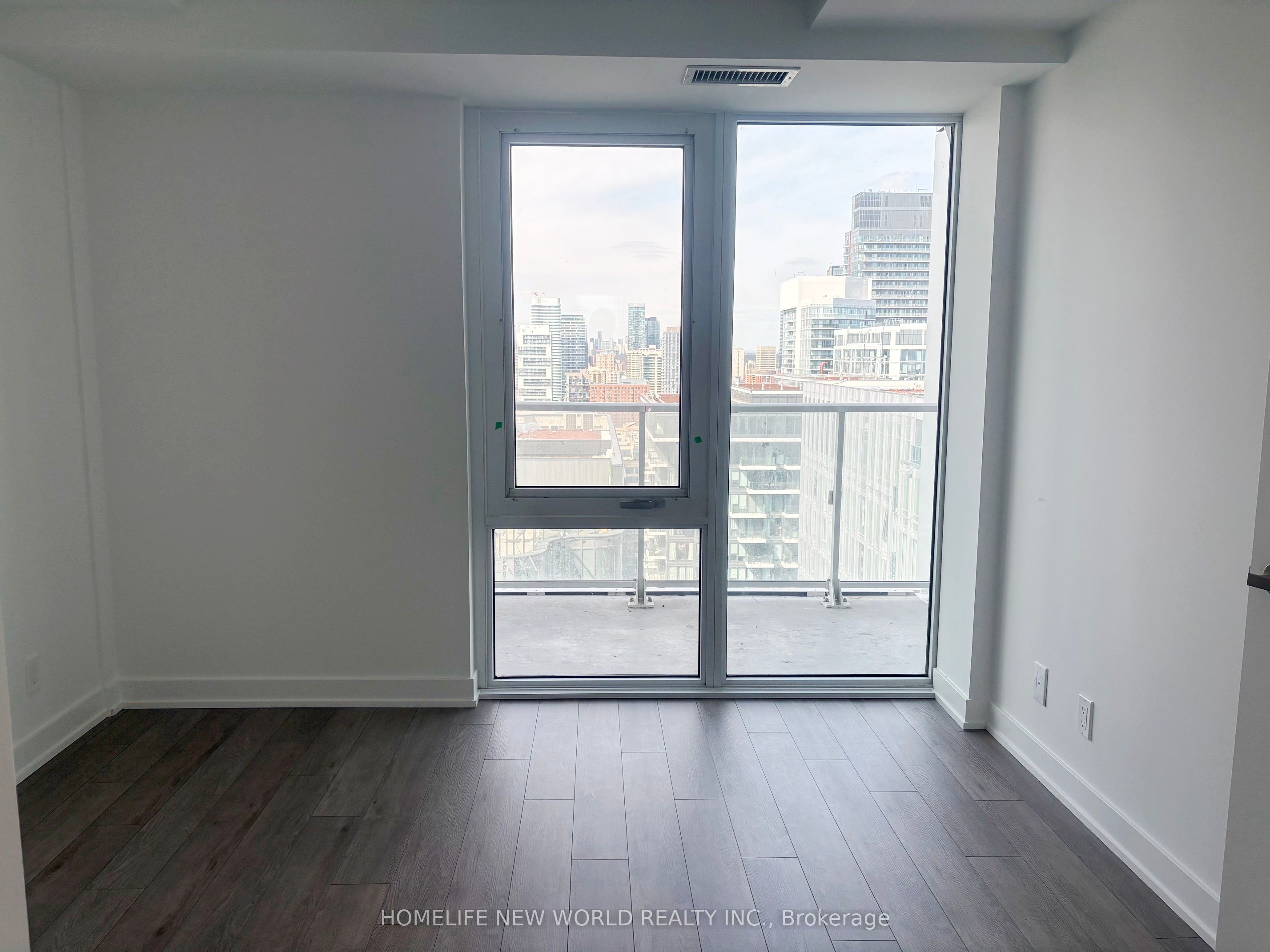 88 Queen Street E 3512 Property Photo 11