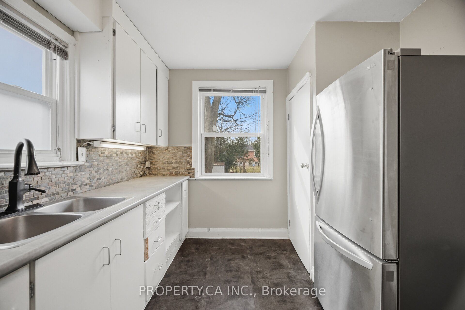 109 Pleasant Avenue Property Photo 8