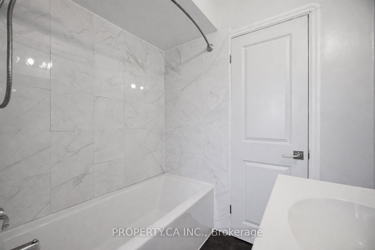 109 Pleasant Avenue Property Photo 14
