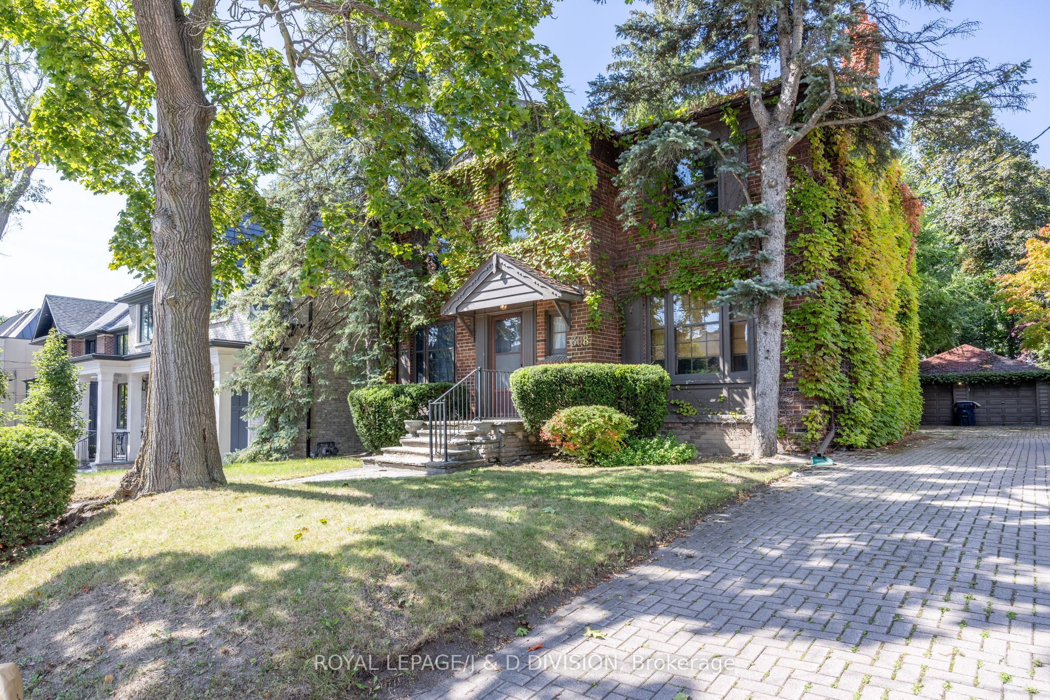 308 Oriole Parkway Property Photo 1