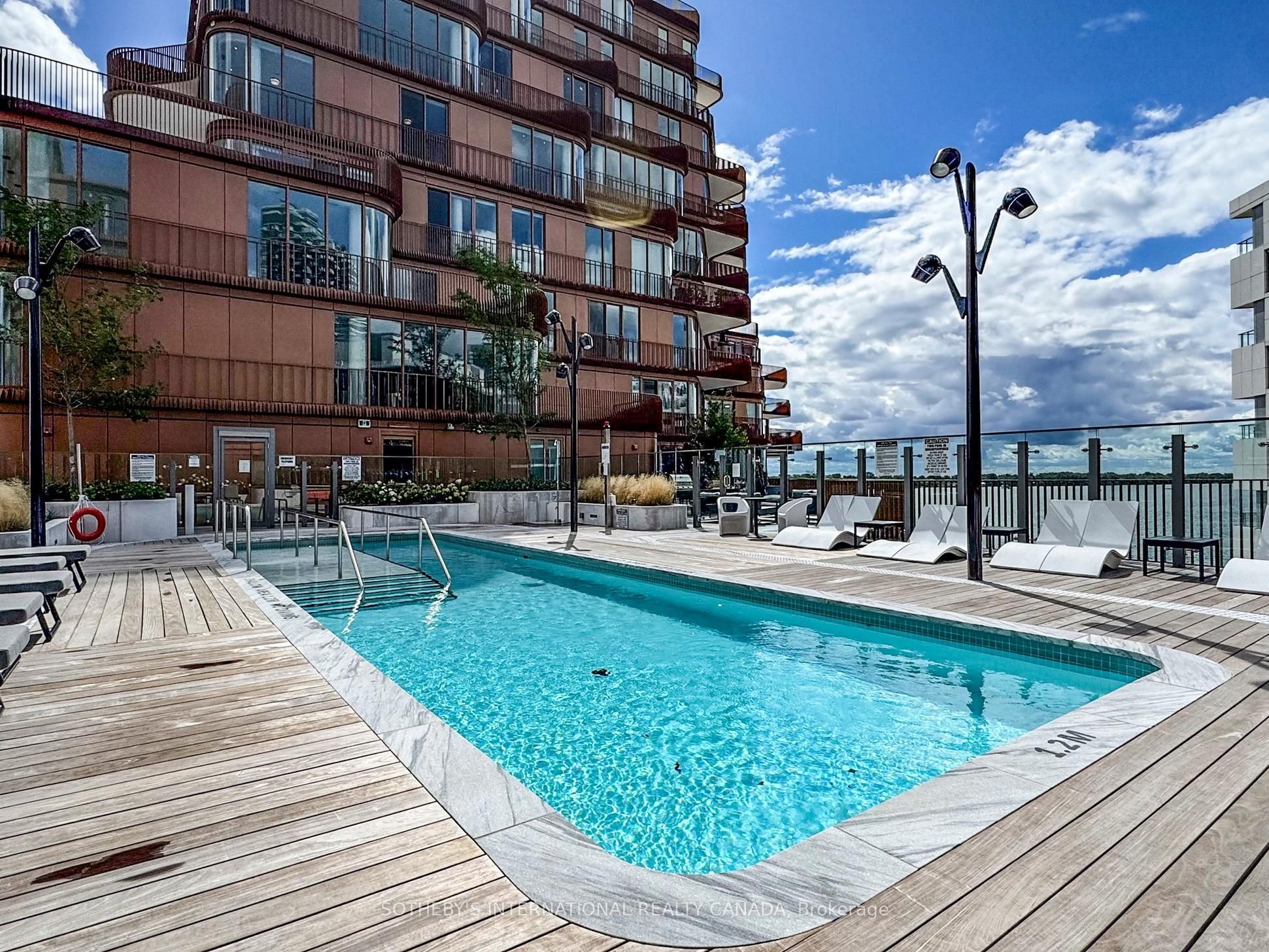 155 Merchants' Wharf 515 Property Photo 43