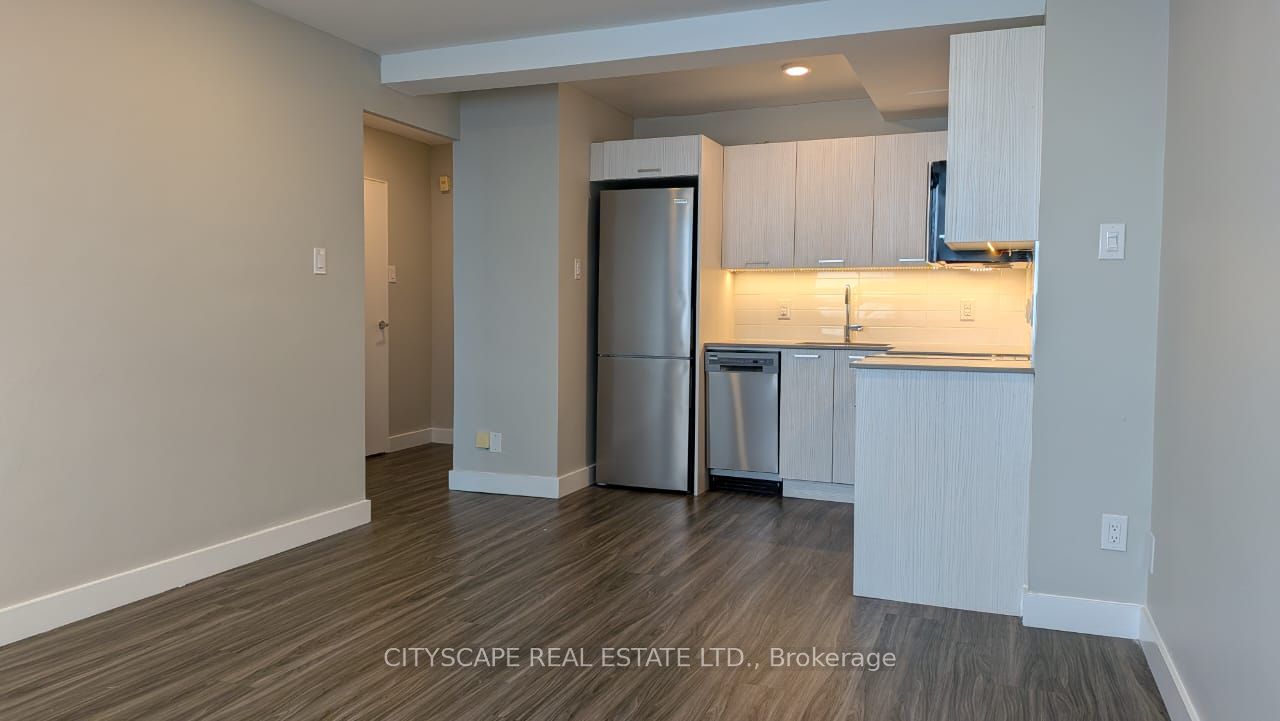 85 Wellesley Street E 409 Property Photo 13