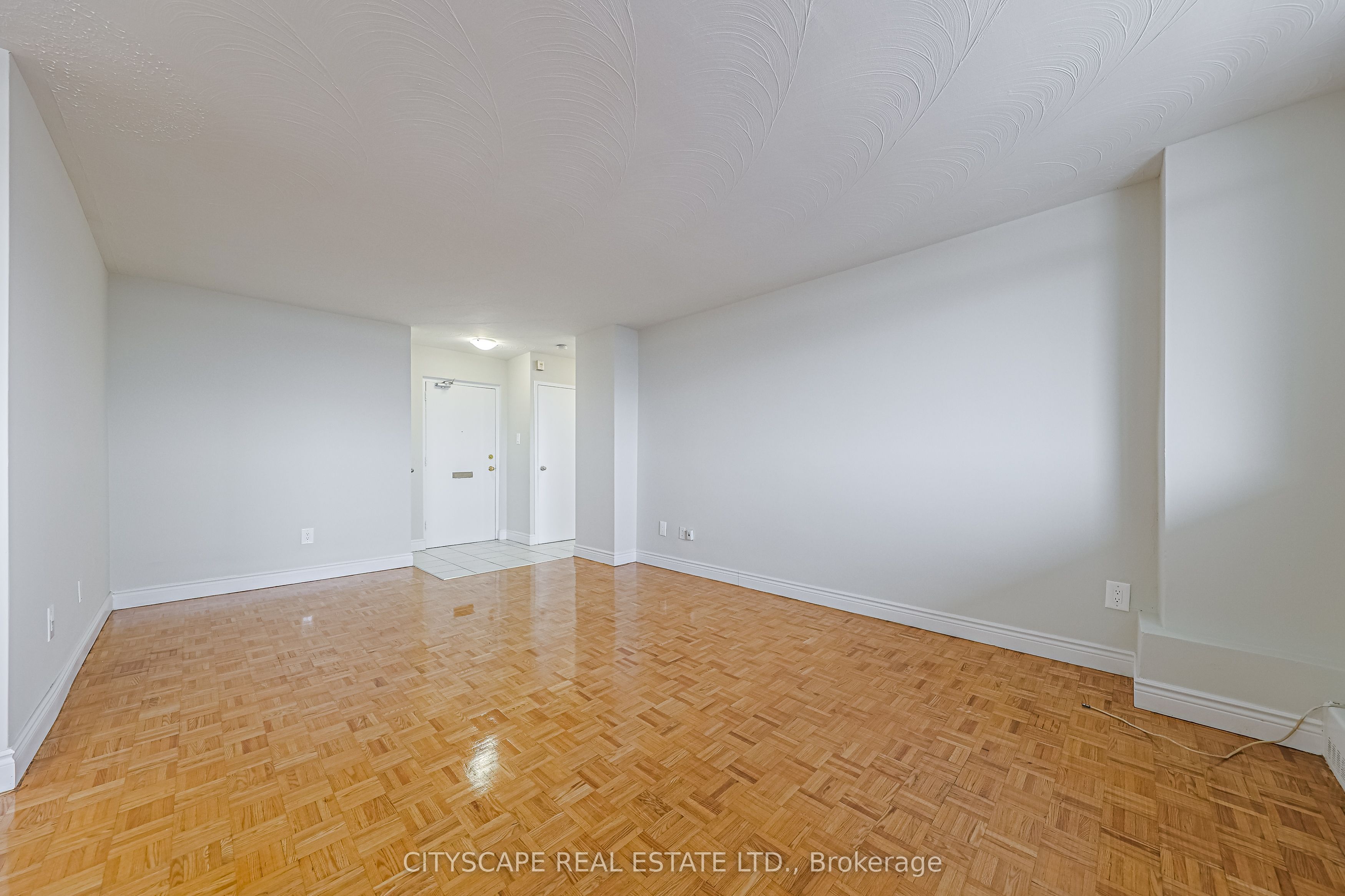 100 Rowena Drive 719 Property Photo 9