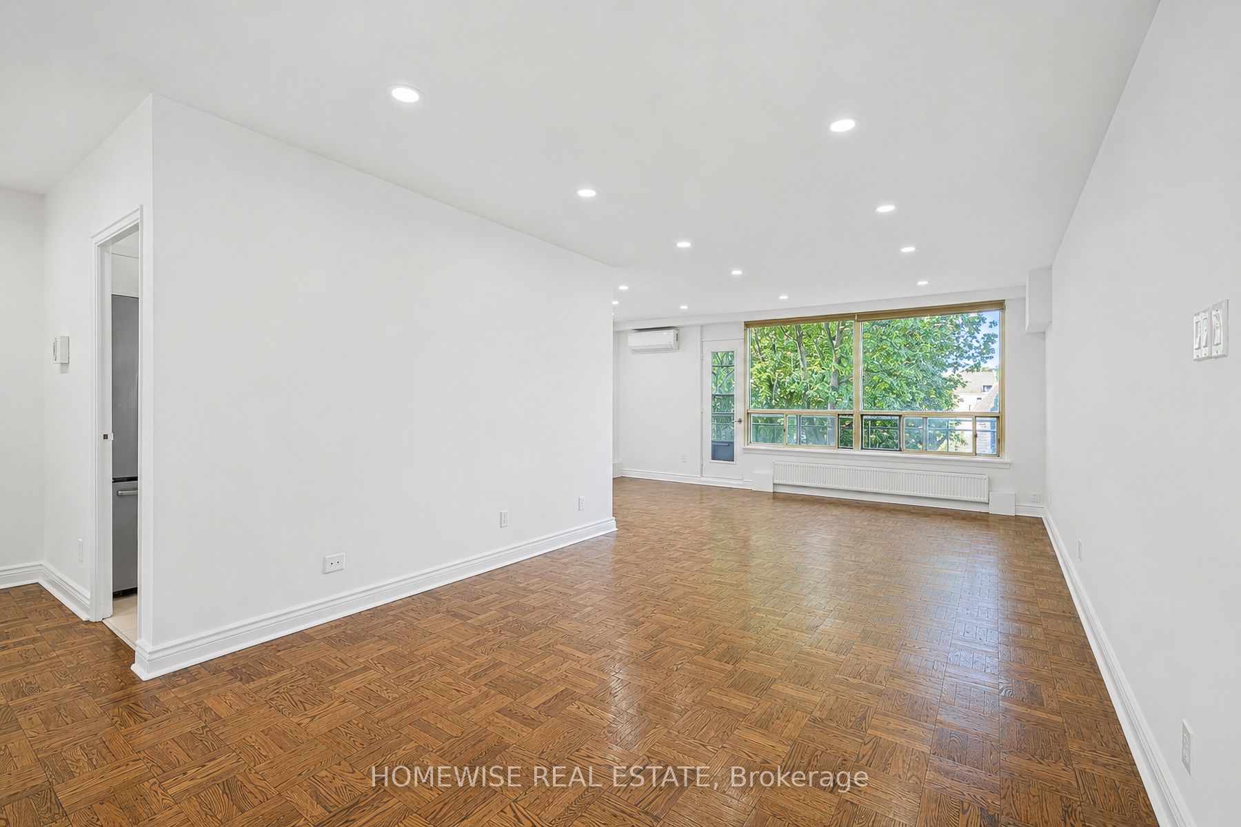 2500 Bathurst Street 401 Property Photo 2
