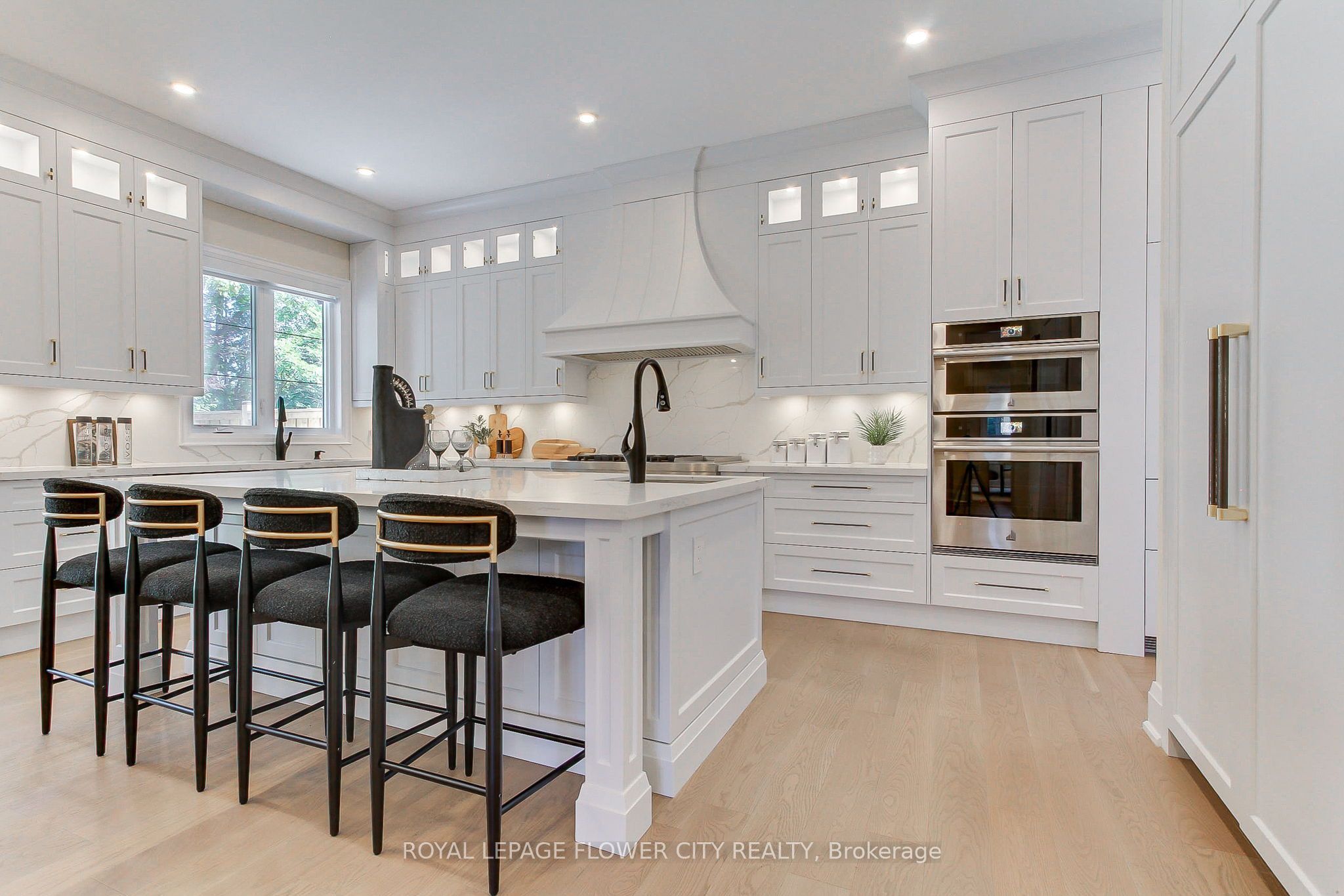 140 Hillmount Avenue Property Photo 8