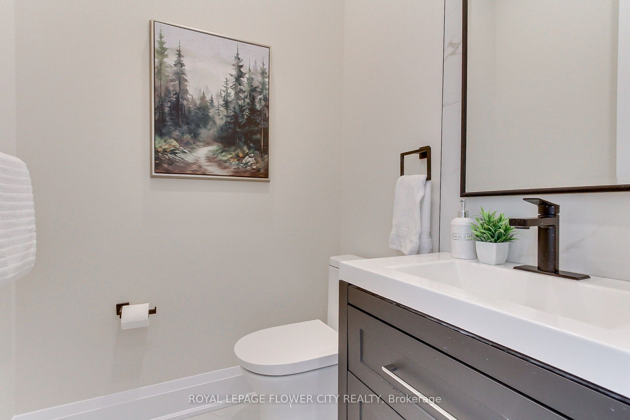 140 Hillmount Avenue Property Photo 16
