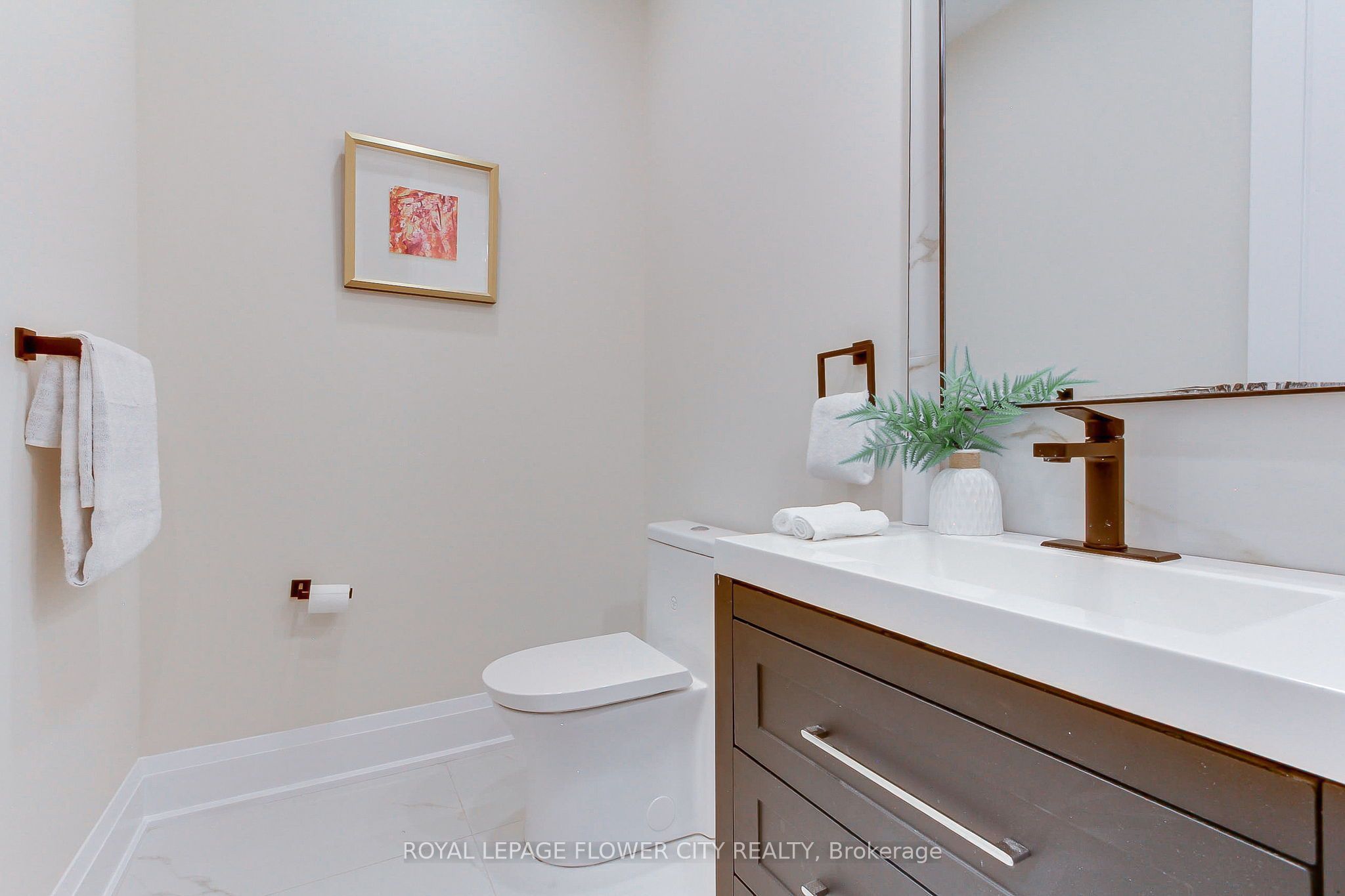 140 Hillmount Avenue Property Photo 44