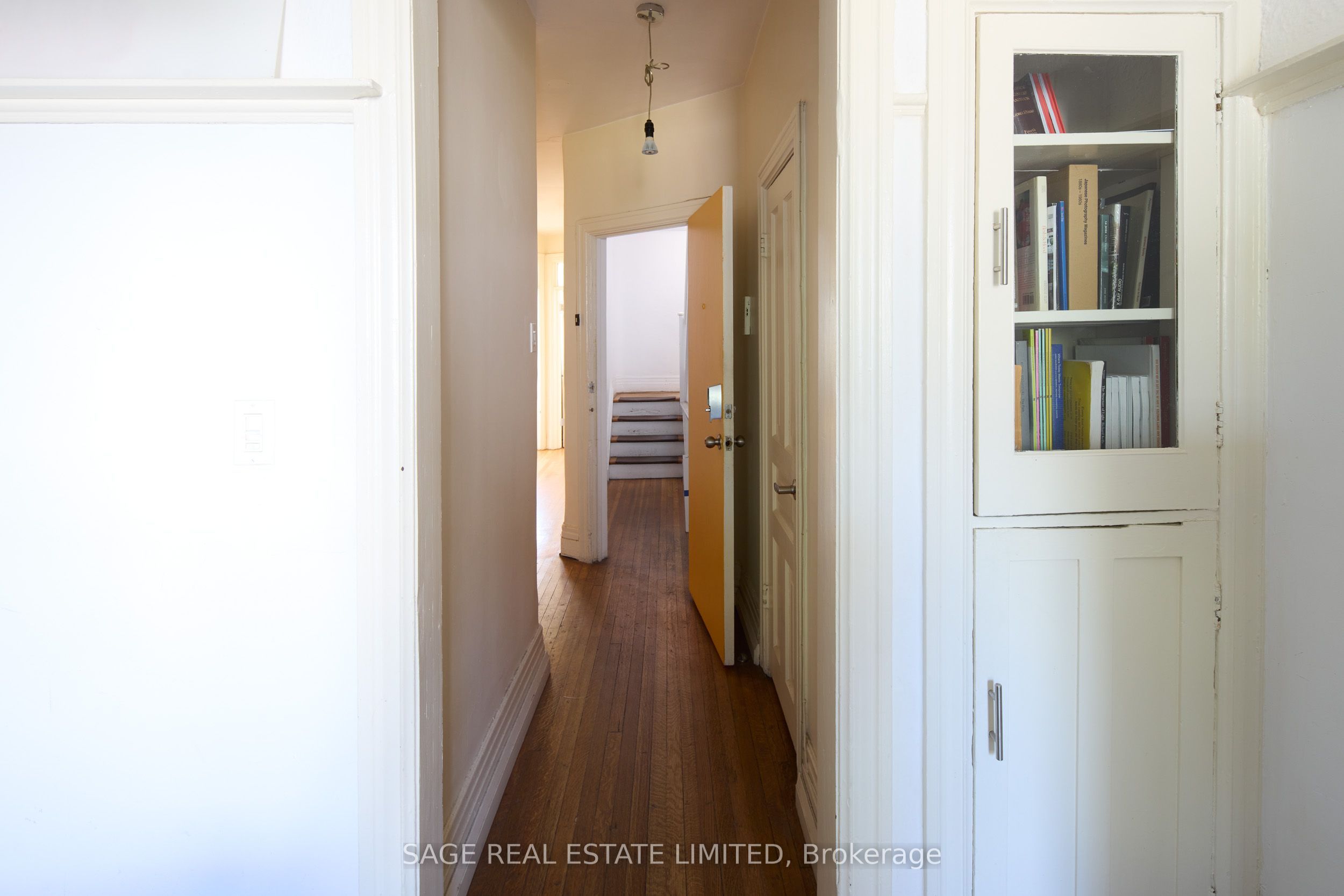 1158 College Street 2 Property Photo 8