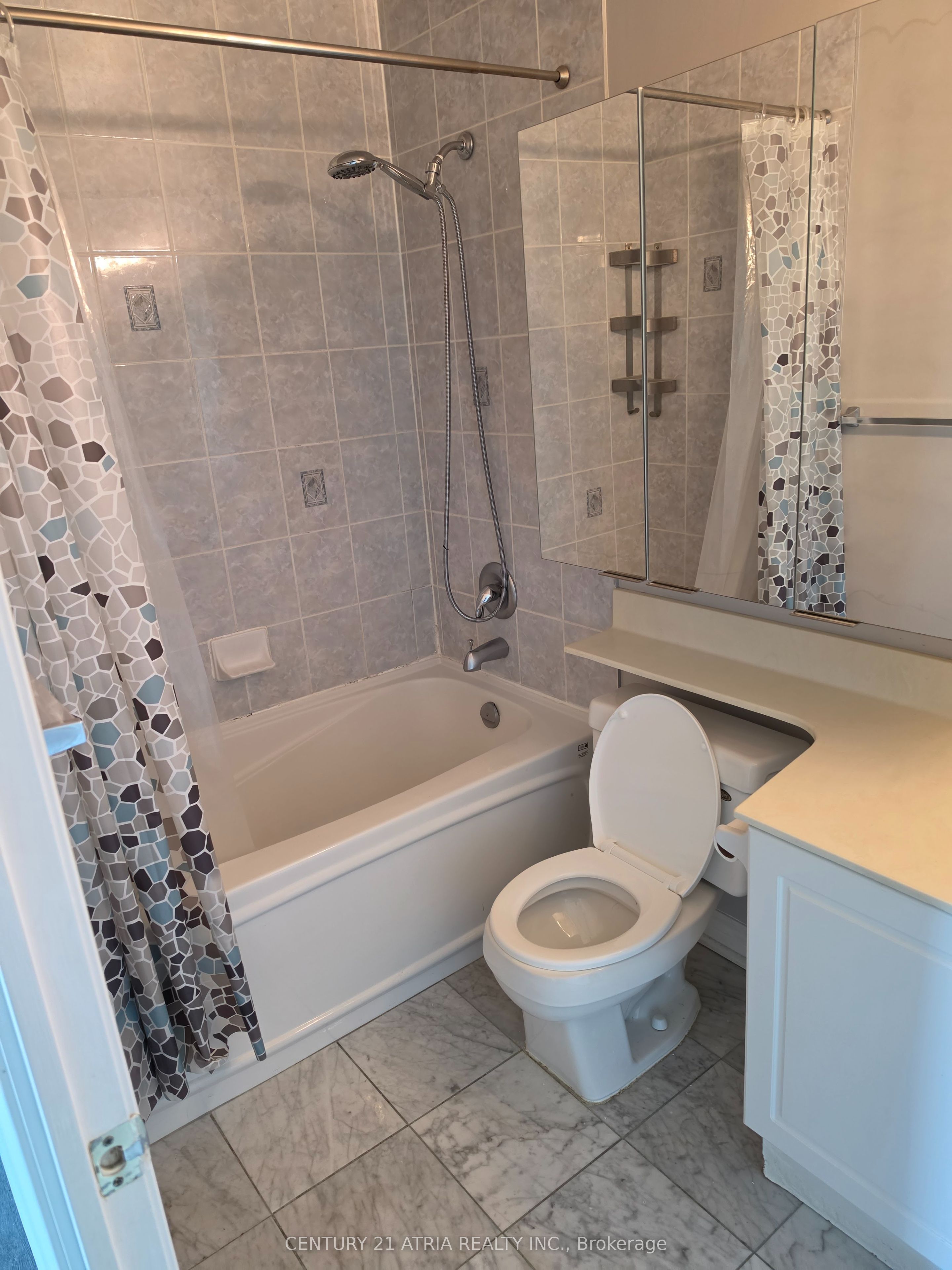 7 Lorraine Drive 2502 Property Photo 7