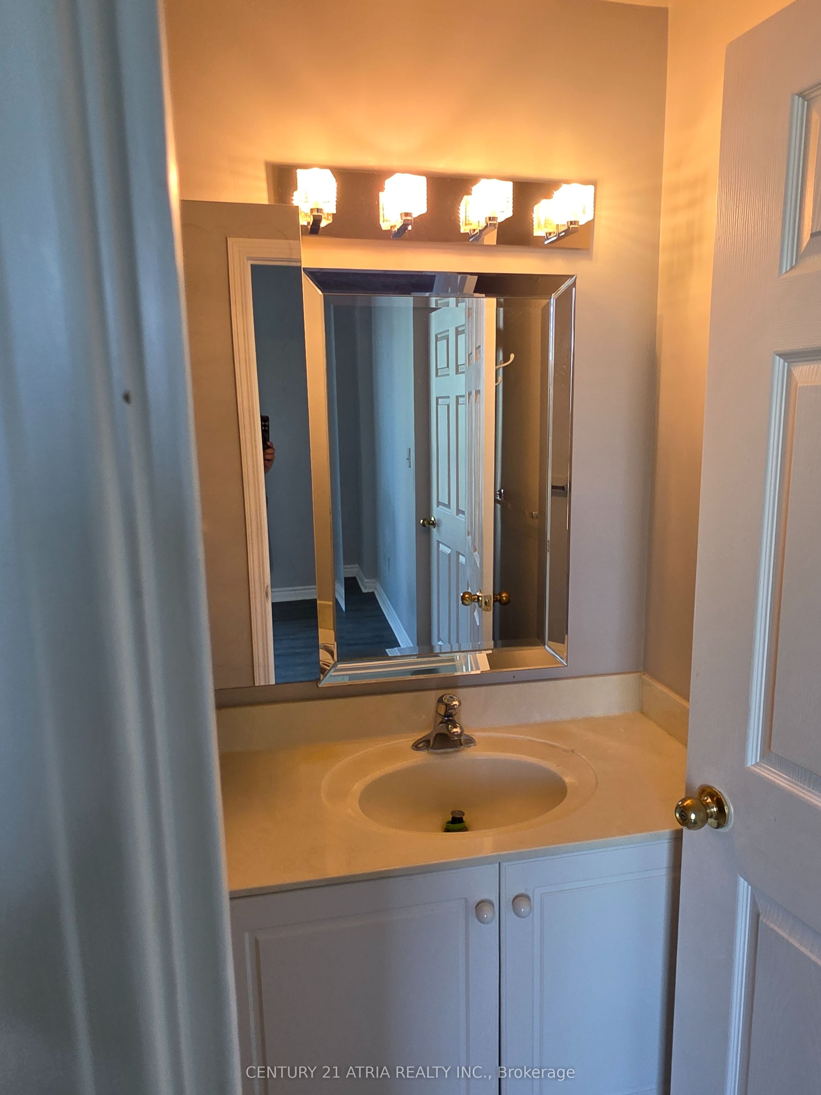 7 Lorraine Drive 2502 Property Photo 8