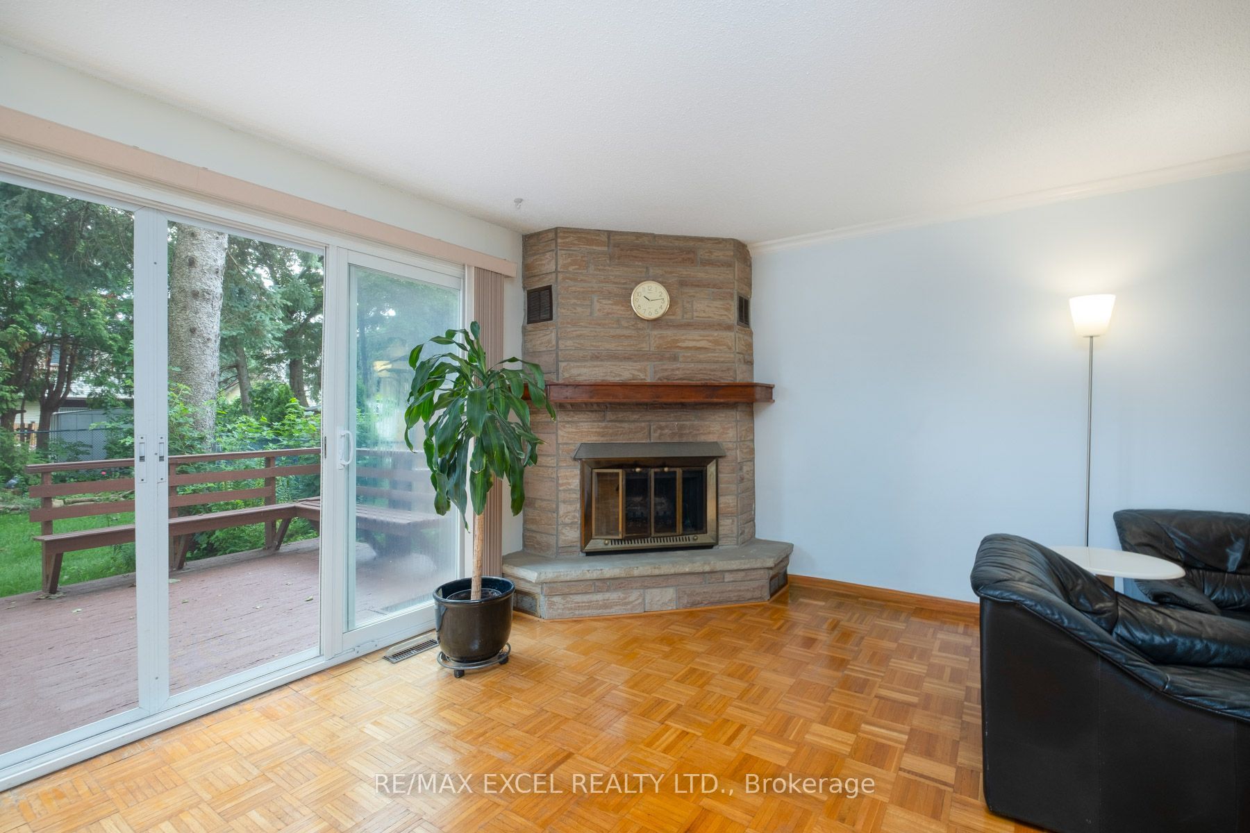 68 Applegate Crescent Property Photo 10