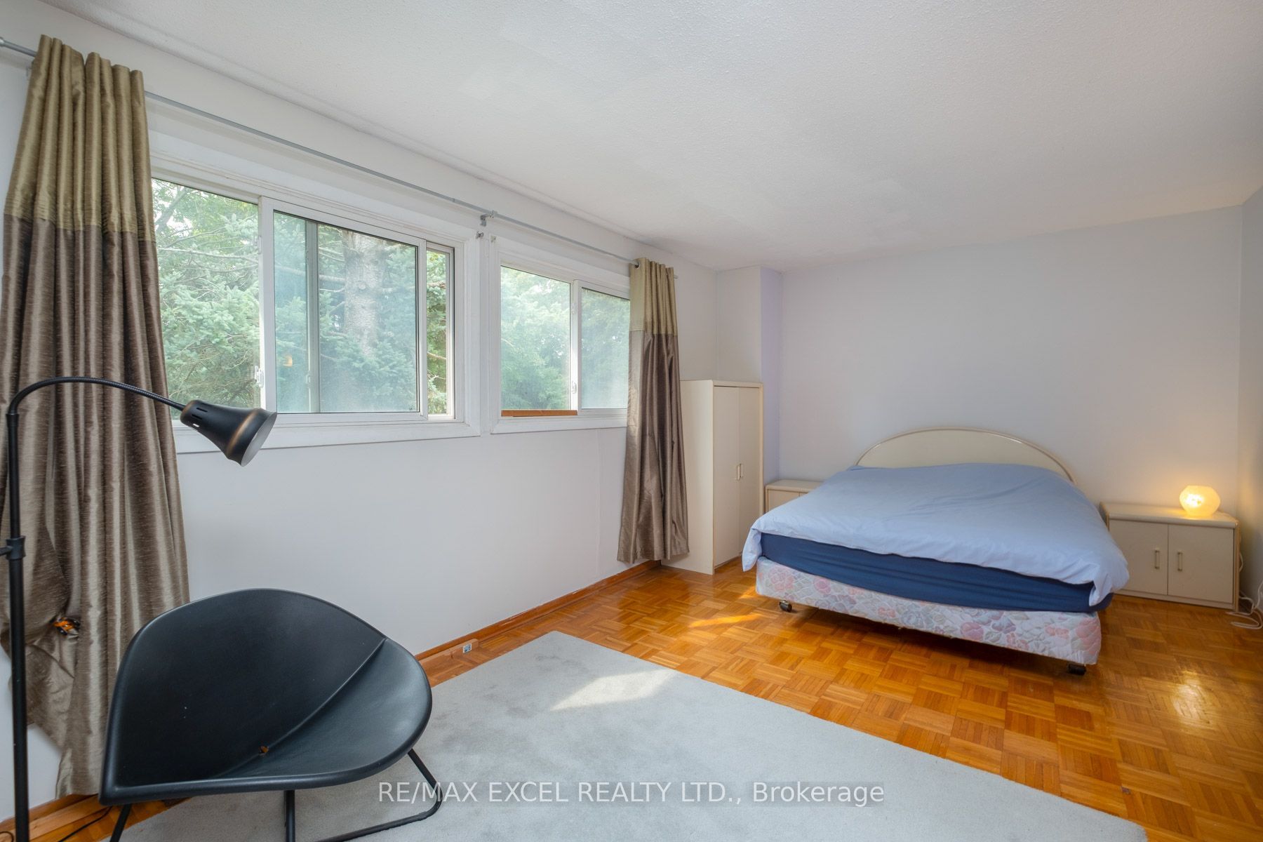 68 Applegate Crescent Property Photo 14