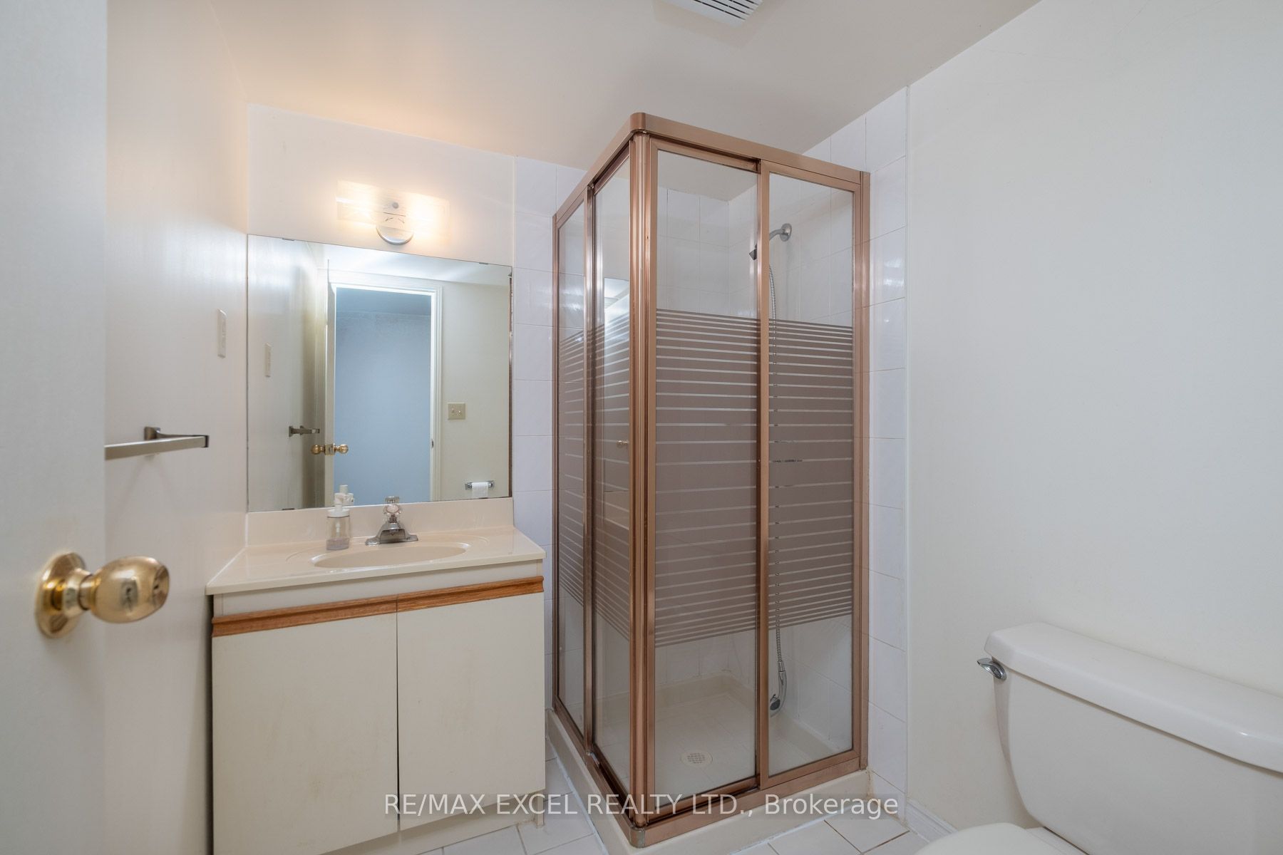 68 Applegate Crescent Property Photo 19