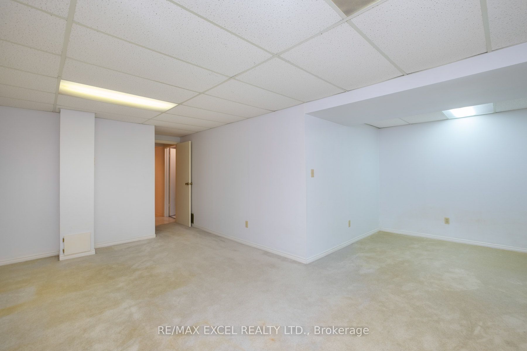68 Applegate Crescent Property Photo 20