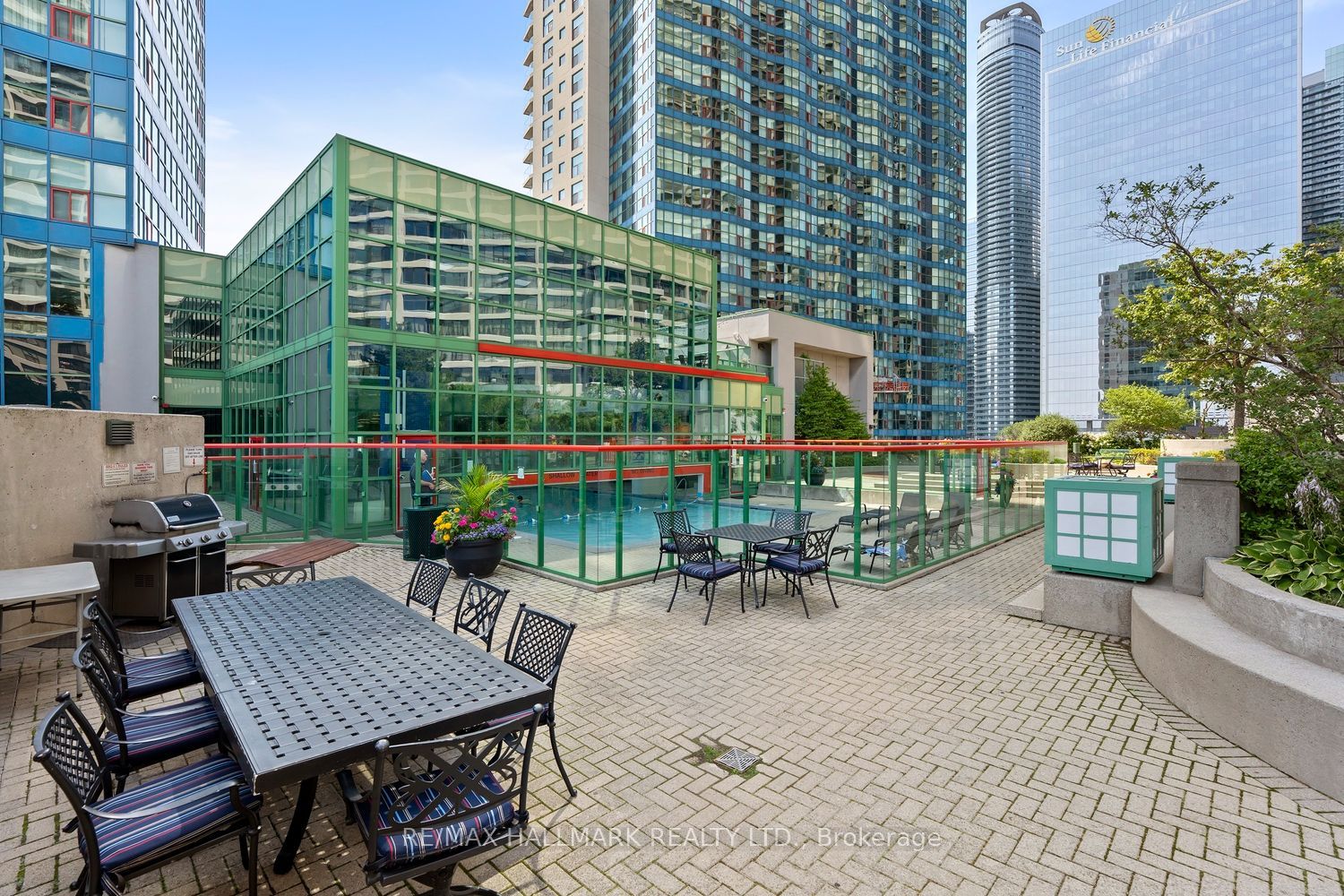 77 Harbour Square 504 Property Photo 15