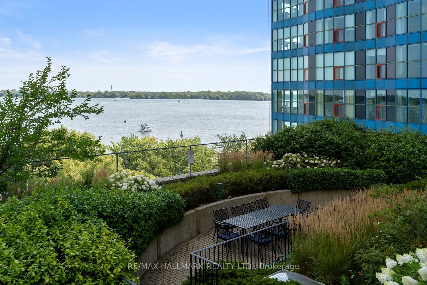 77 Harbour Square 504 Property Photo 18