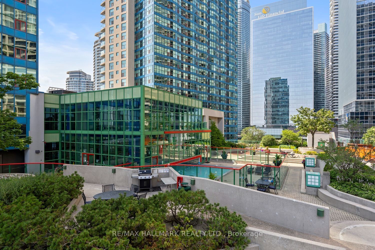 77 Harbour Square 504 Property Photo 19