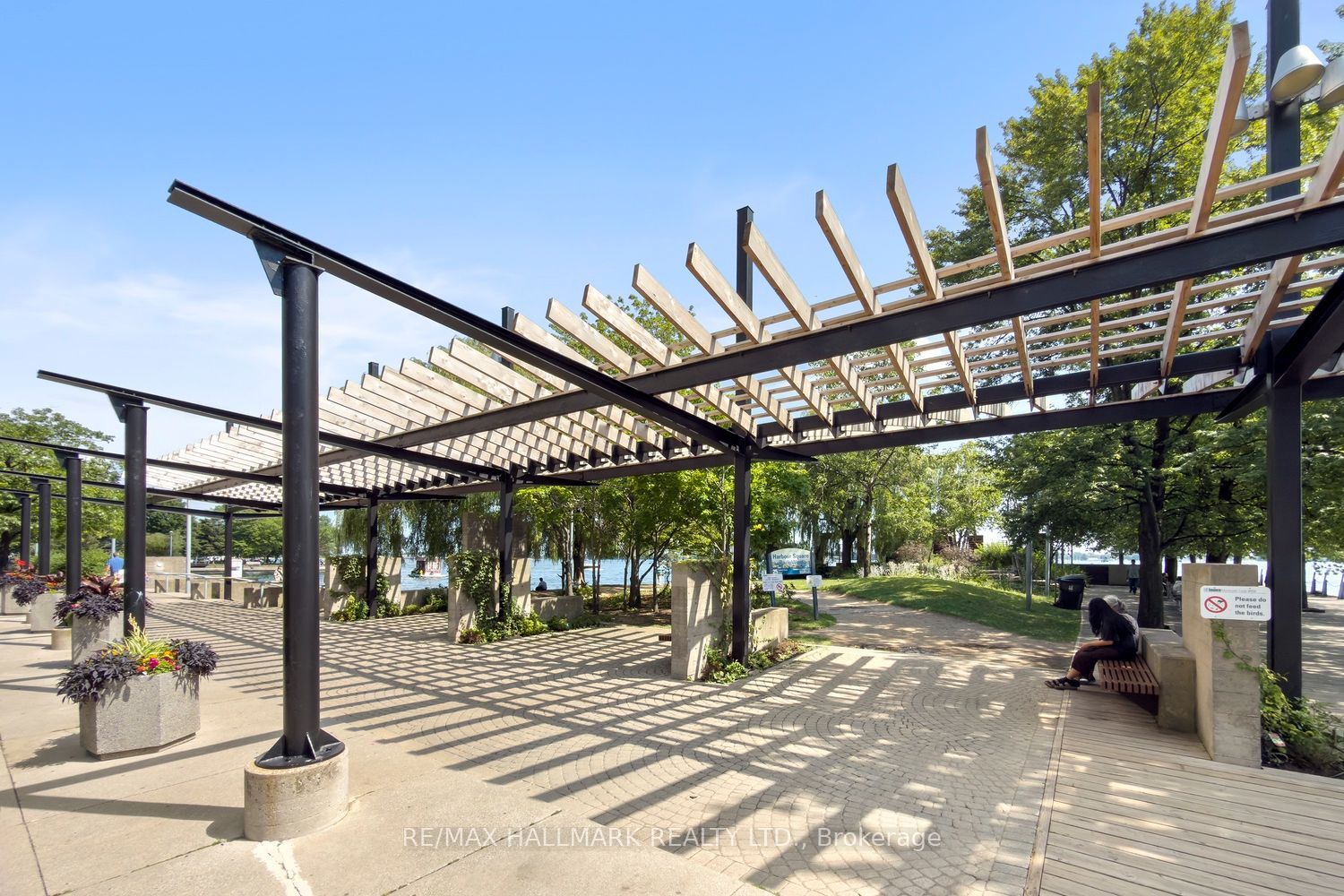 77 Harbour Square 504 Property Photo 25