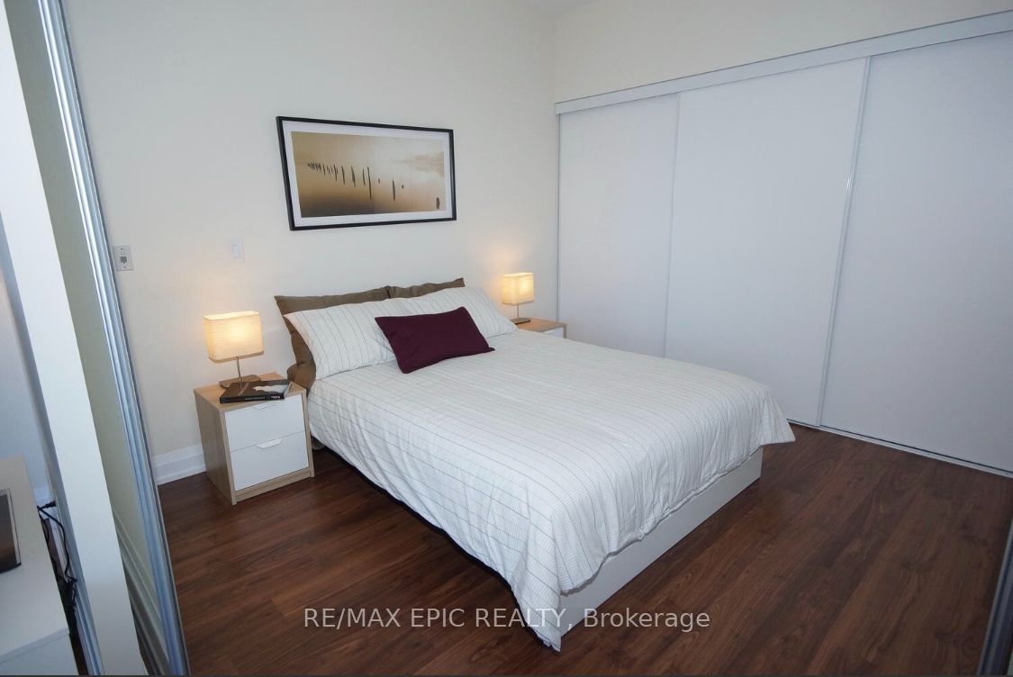 5 Sheppard Avenue E 1824 Property Photo 7