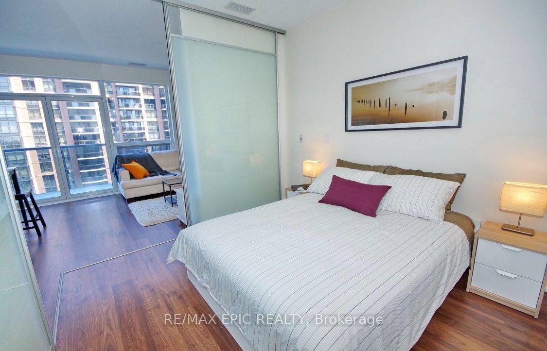 5 Sheppard Avenue E 1824 Property Photo 8