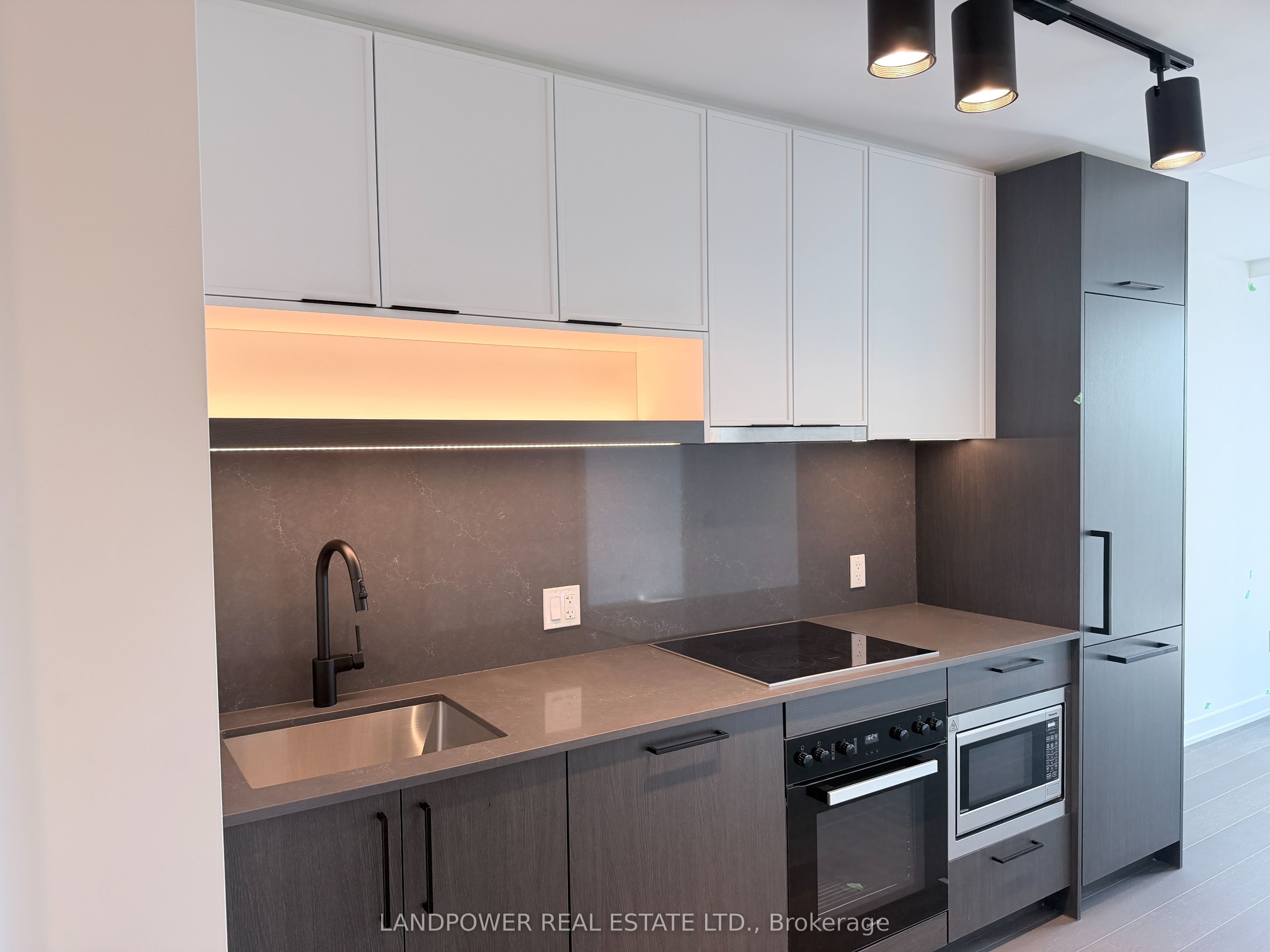 91 Montclair Avenue 1108 Property Photo 11