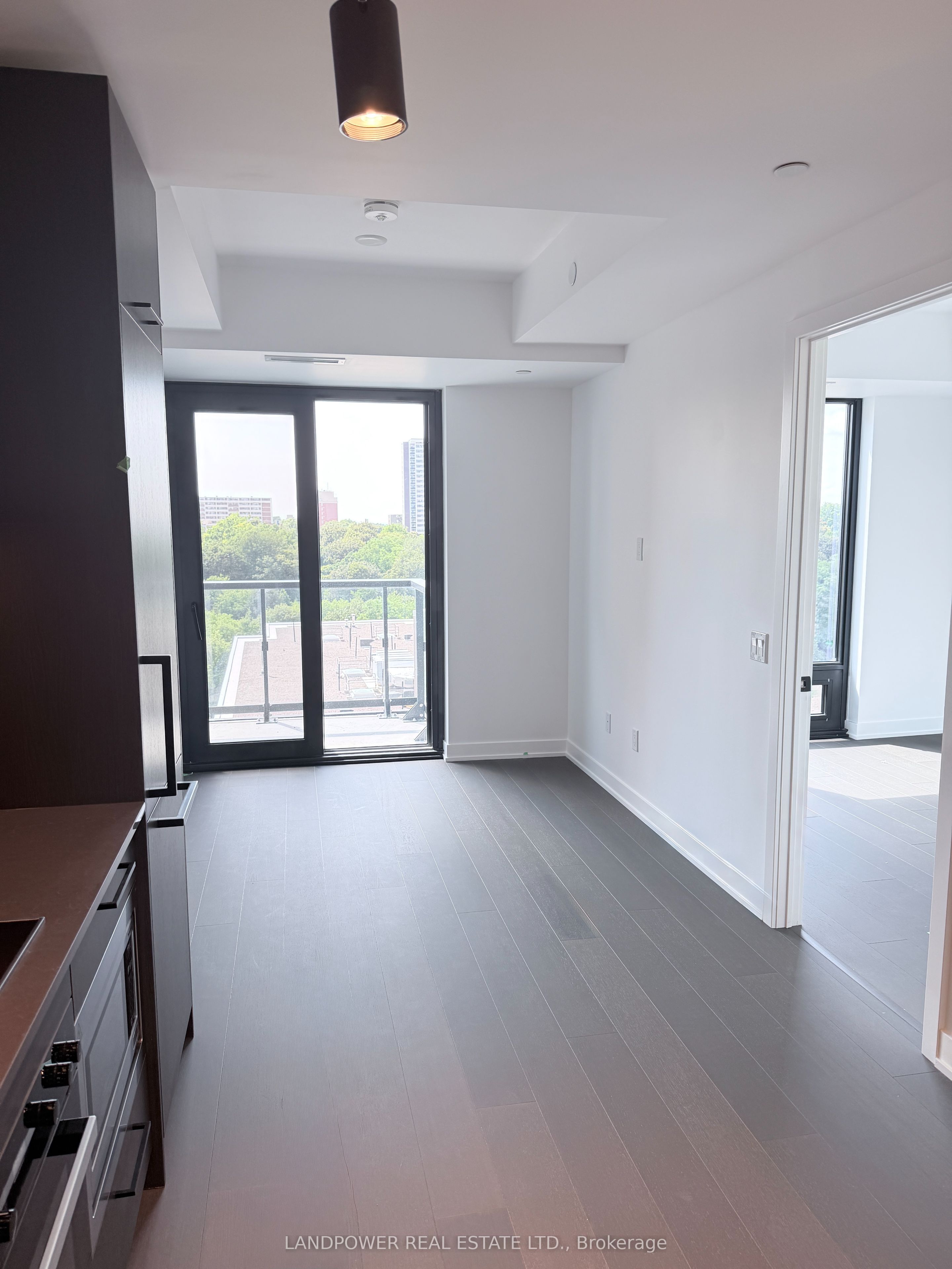 91 Montclair Avenue 1108 Property Photo 14