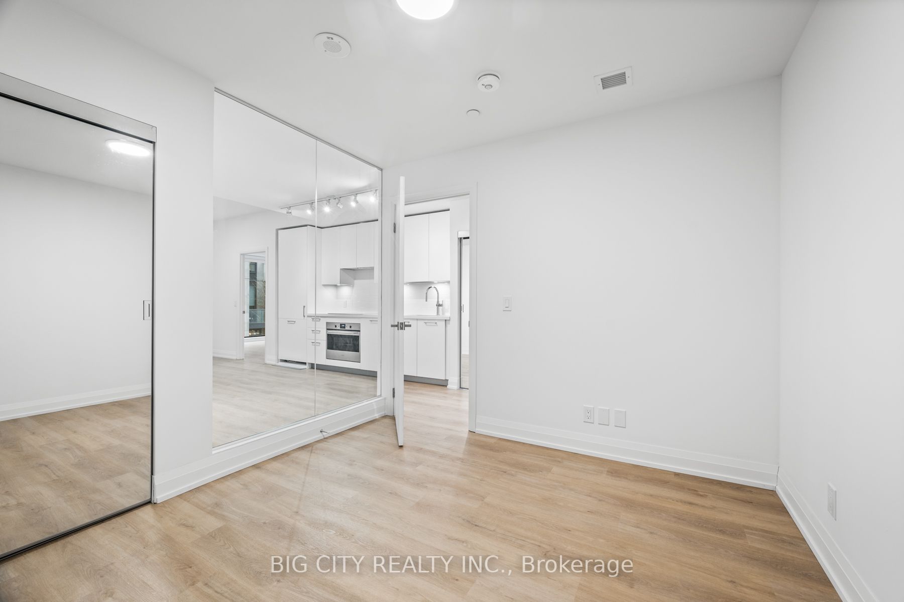 36 Brentcliffe Road M04 Property Photo 22