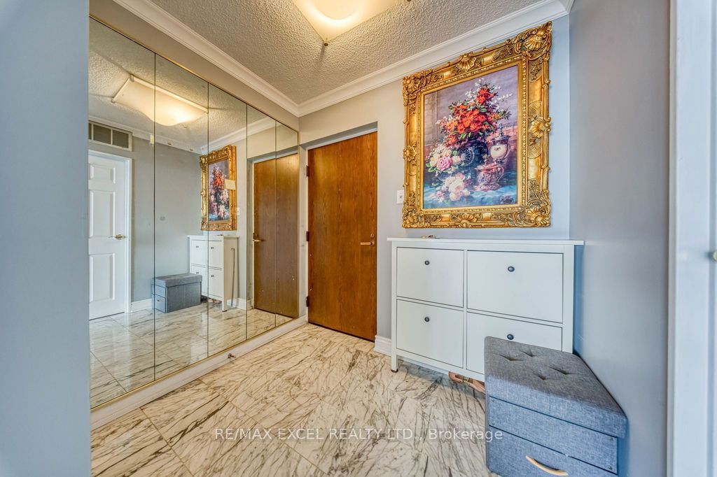 65 Harbour Square 3403 Property Photo 4