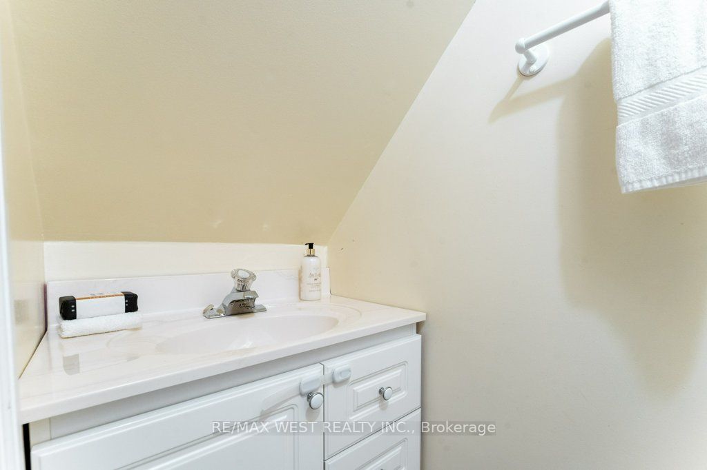 40 Delaware Avenue Property Photo 19