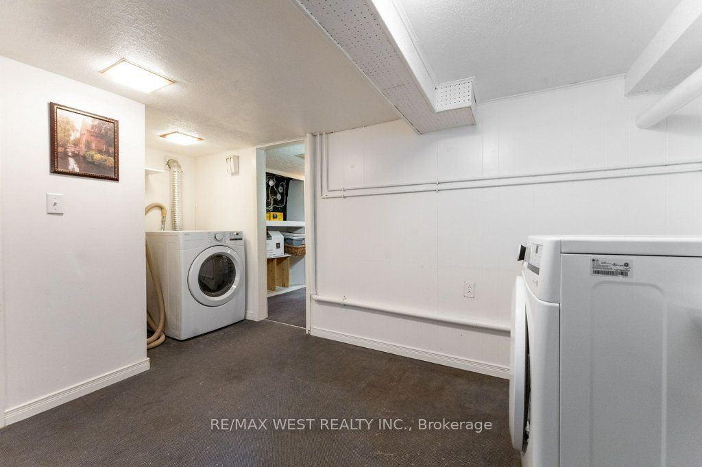 40 Delaware Avenue Property Photo 32